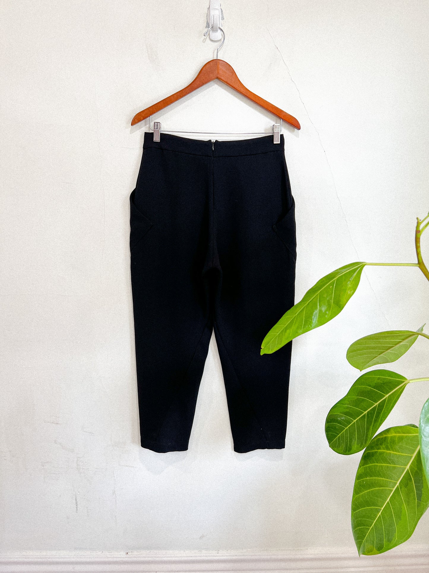 Valerie Dumaine Slow Fashion Cropped Trousers in Black (Size S)