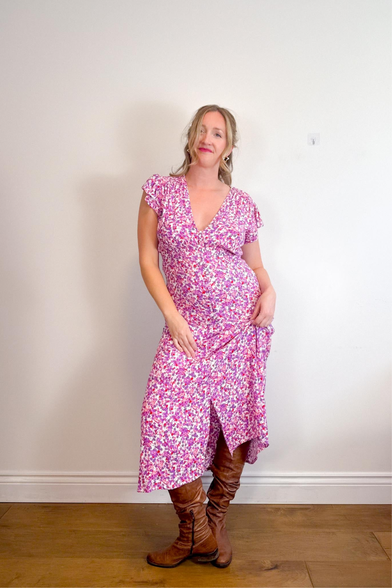 Faithful the Brand "Bellavista Midi Dress in Pink/Purple Floral" (Size L)