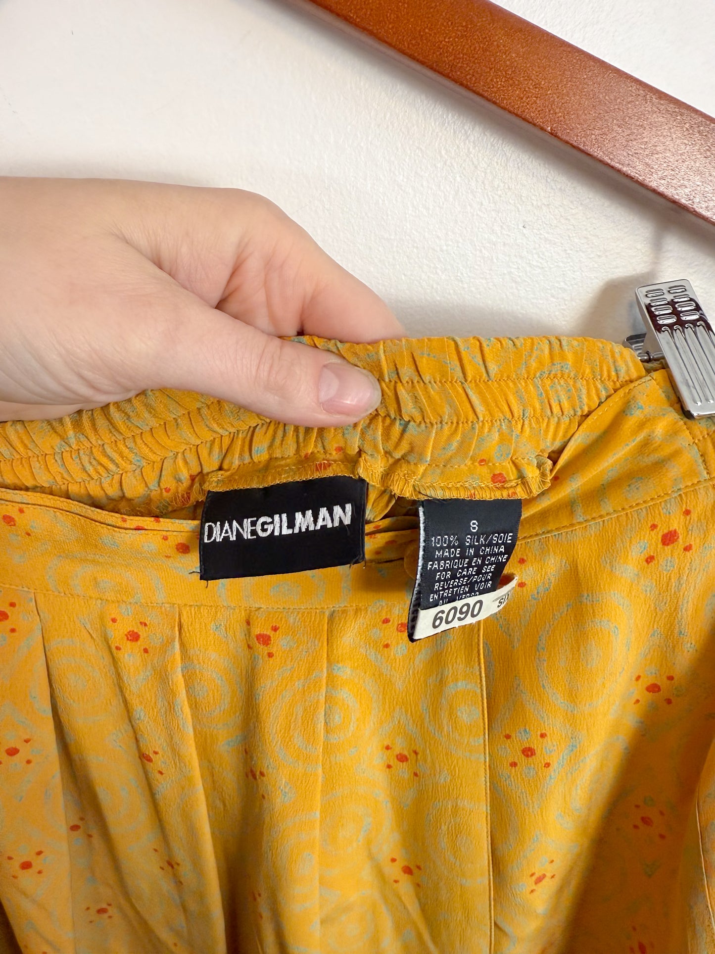 Vintage Silk Skirt (Size S/M)