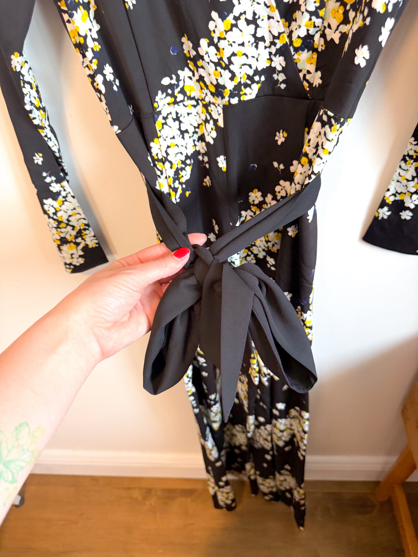 Diane Von Furstenberg Designer Long Sleeve Floral Jumpsuit (Size S)