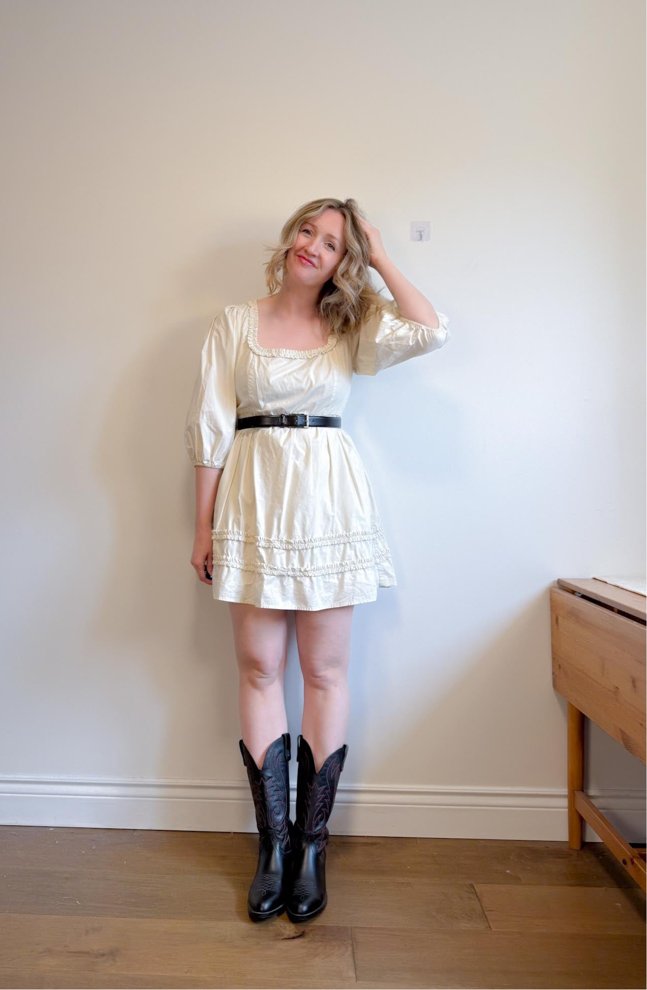 Gap Babydoll Puff Sleeve Mini Dress in Beige (Size L)
