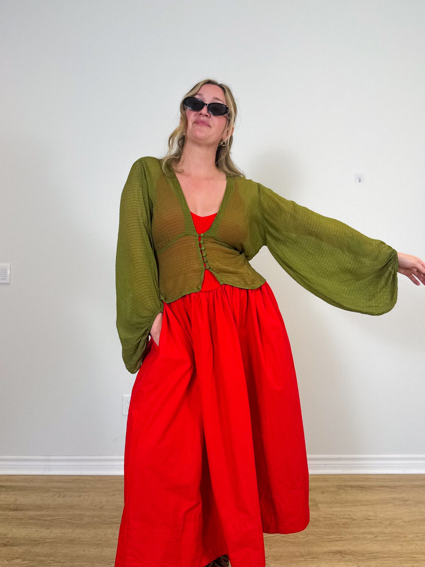 Savannah Morrow The Label "Vea Blouse in Green" (Size S/M)