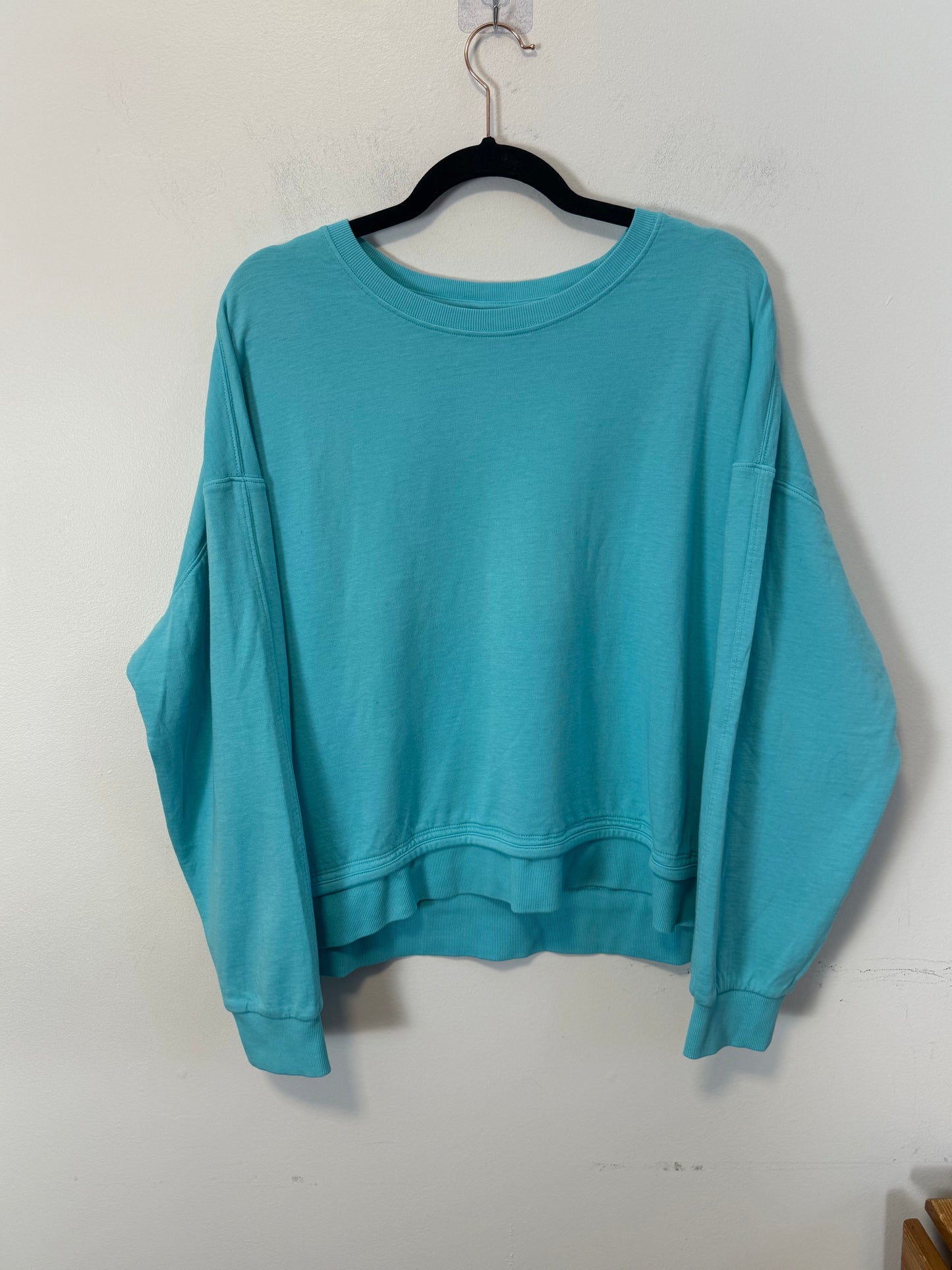 Athleta "Sundown Sweatshirt 2.0" in Aqua (Size L)