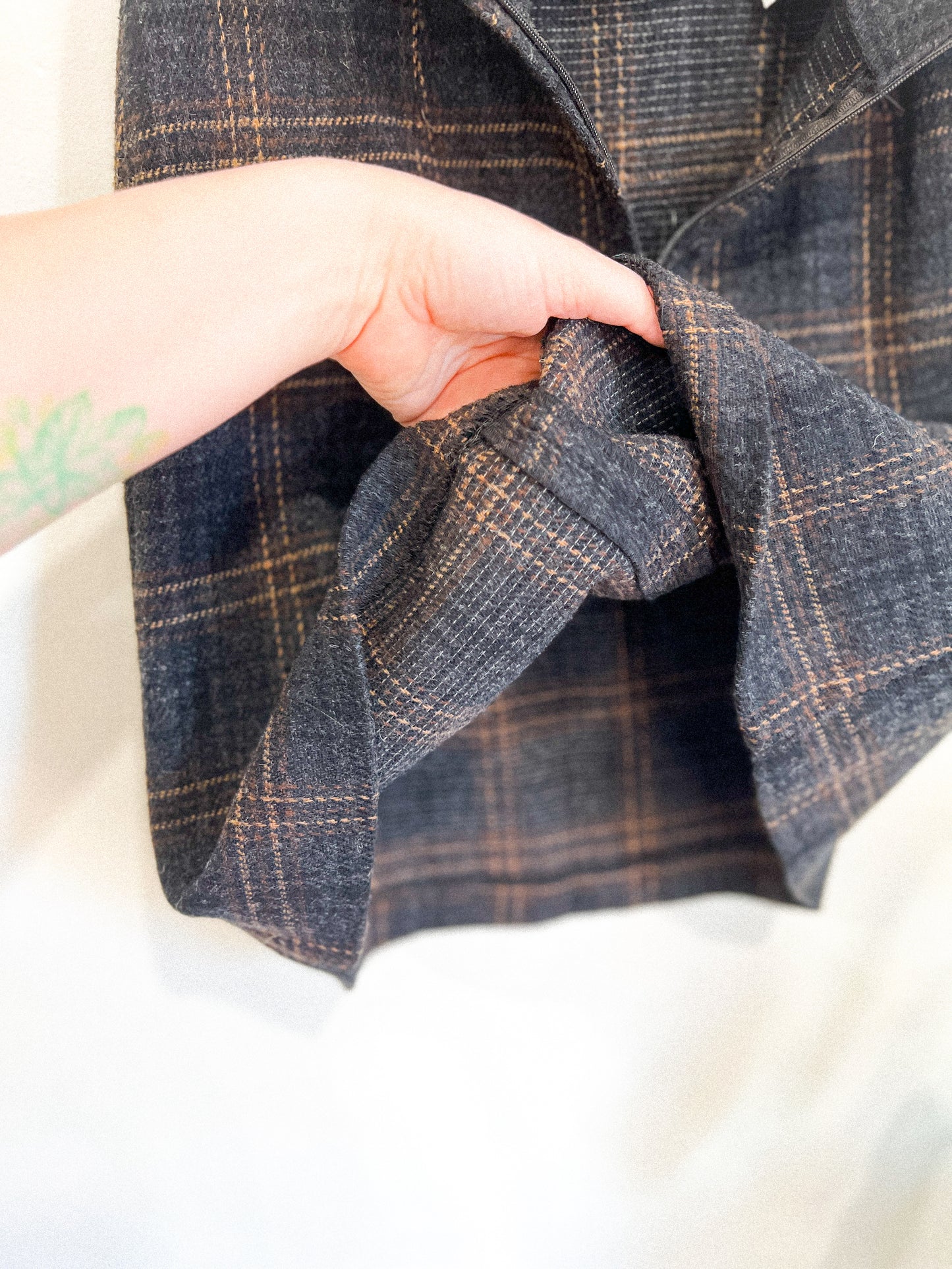 Vintage Wool Mini Skirt (Size 2)