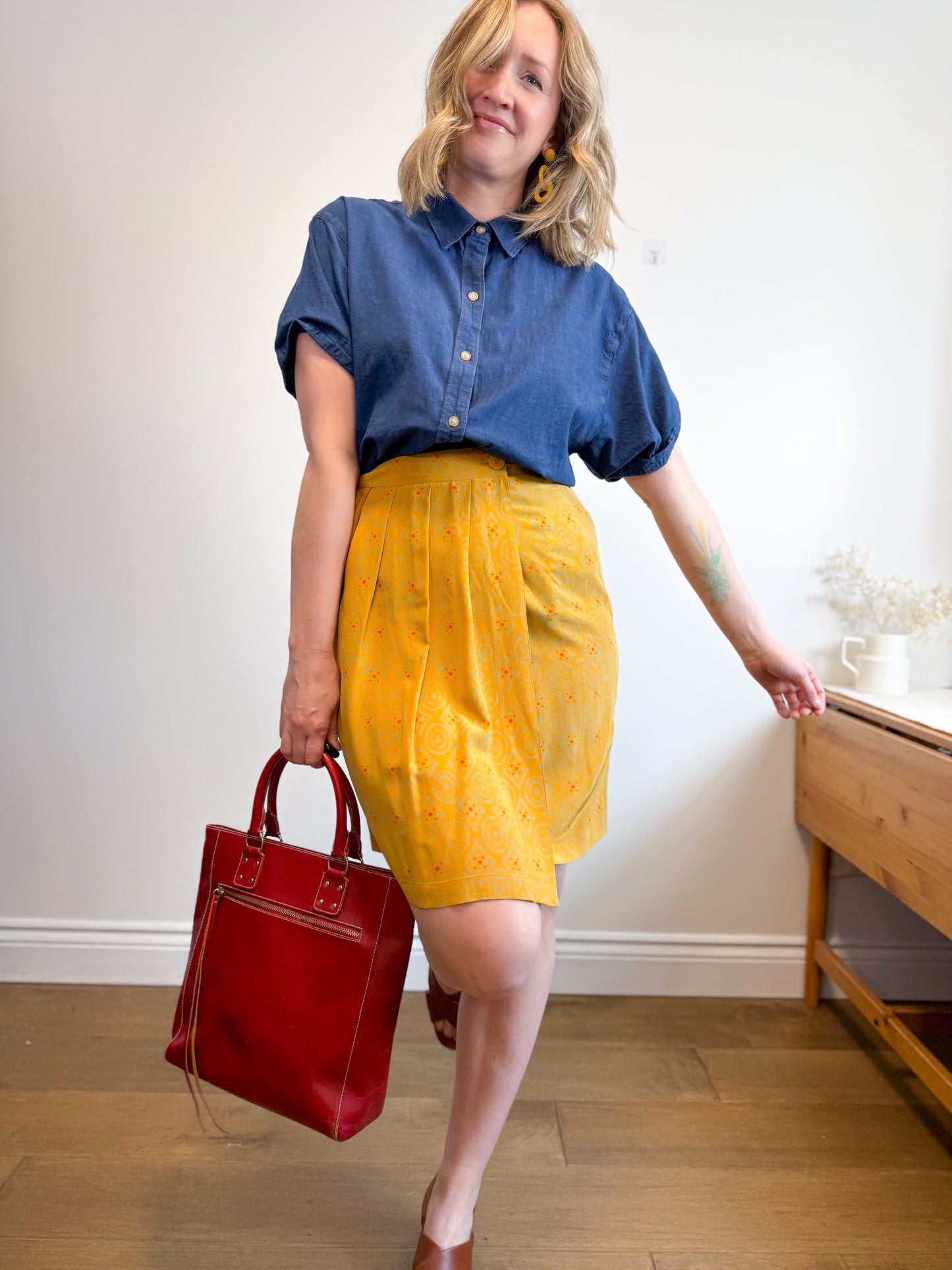 Vintage Silk Skirt (Size S/M)