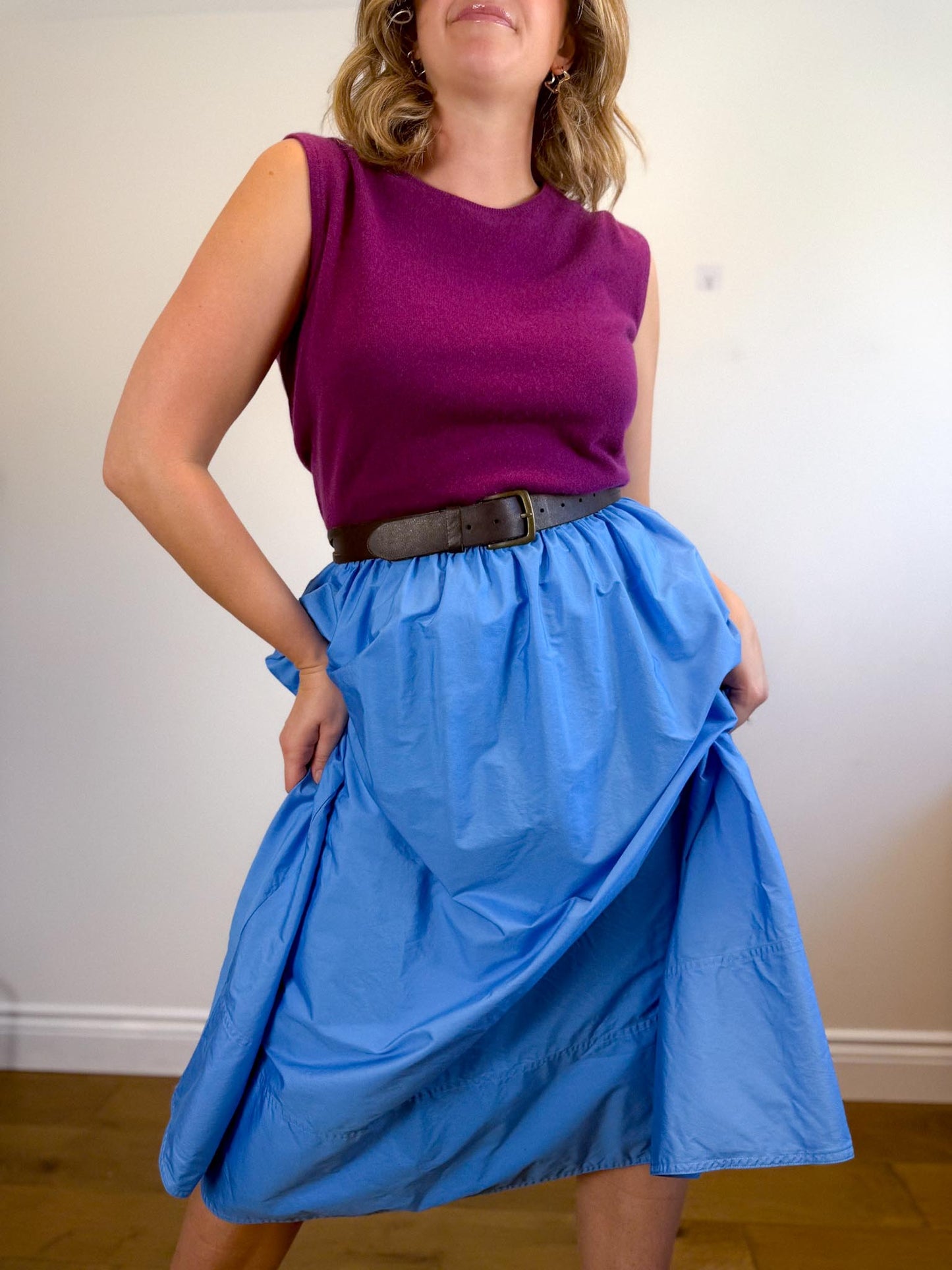 Banana Republic Full Midi Skirt in Blue (Size M/L)