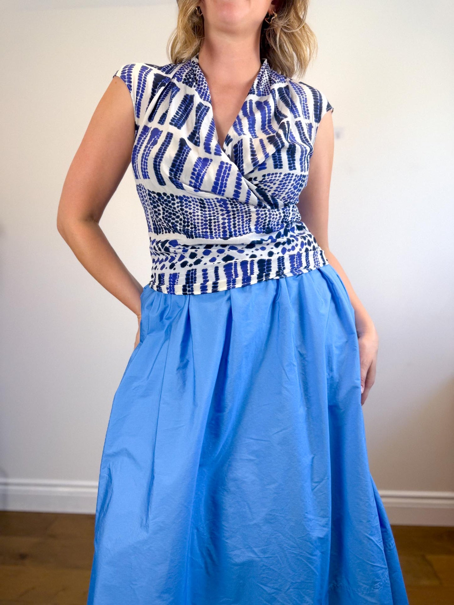 MaxMara Designer Silk Blouse in Blue/White SOLD AS IS (Size L)