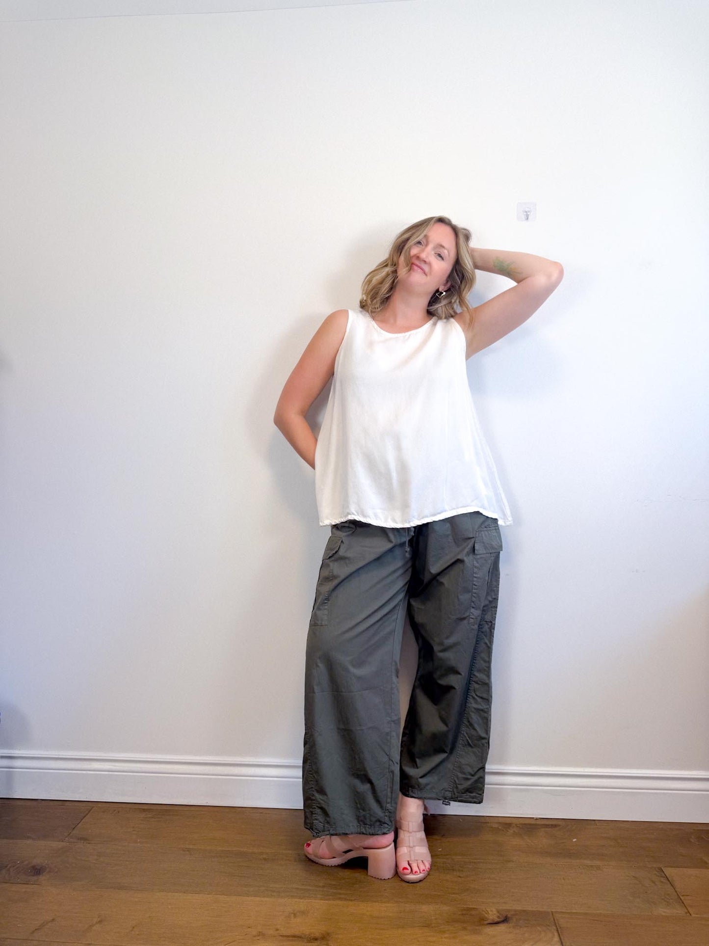 Brynn Walker Sleeveless Tencel Shirt in Off White (Size XS-M)