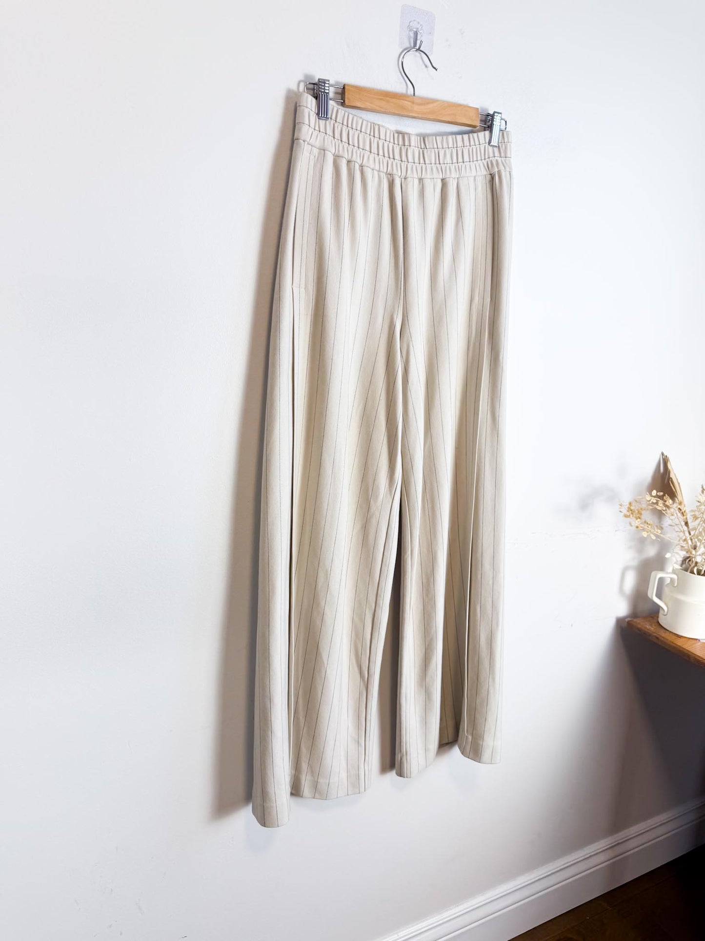COS "Elasticated Pull On Wide Pinstriped Pants in Cream/Black" (Size S/M)