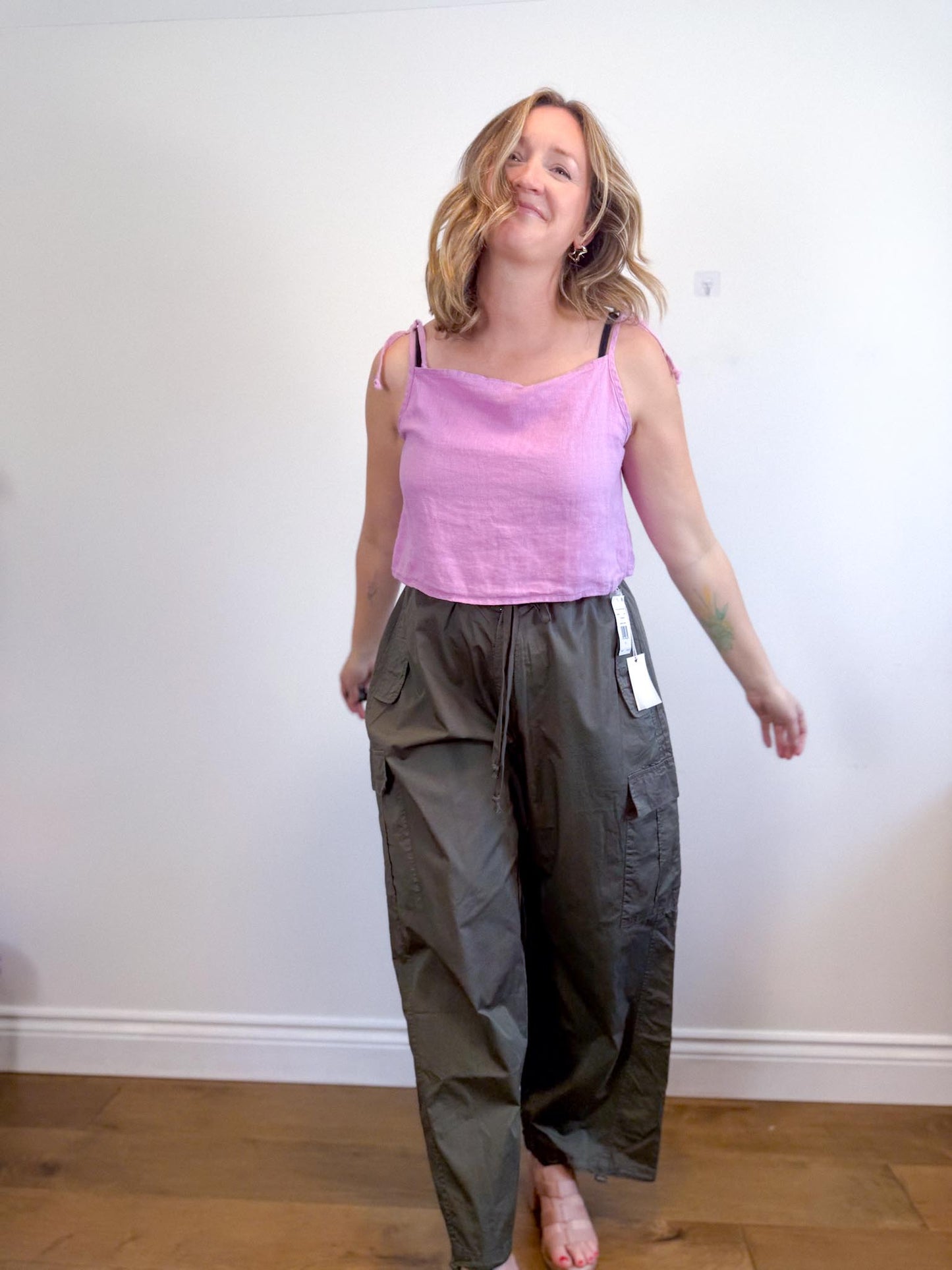 Good American "Parachute Pants in Fatigue" NWT (SIze XL)