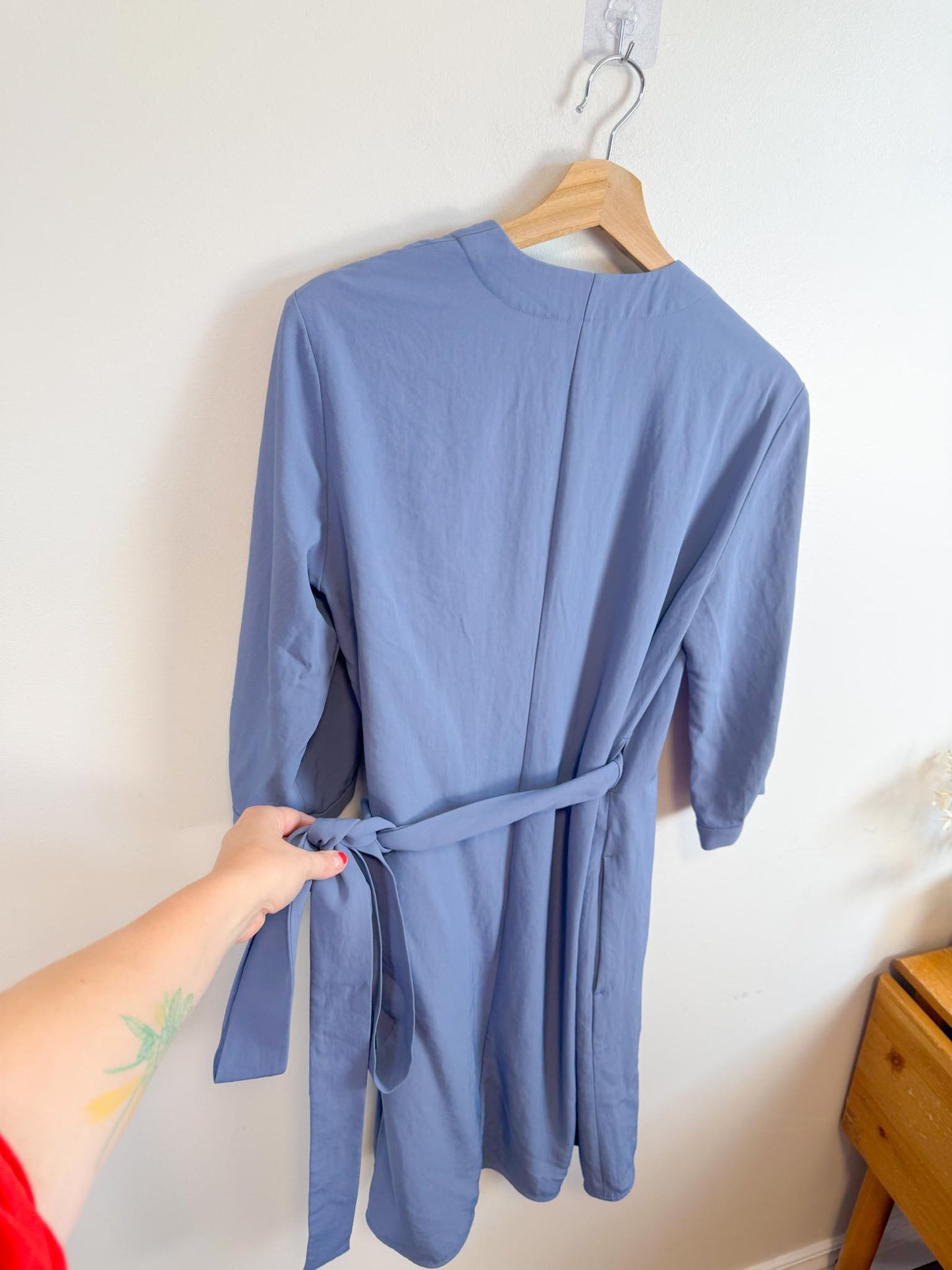 Everlane "The Japanese GoWeave Long-Sleeve Mini Wrap Dress in Blue" (Size S/M)