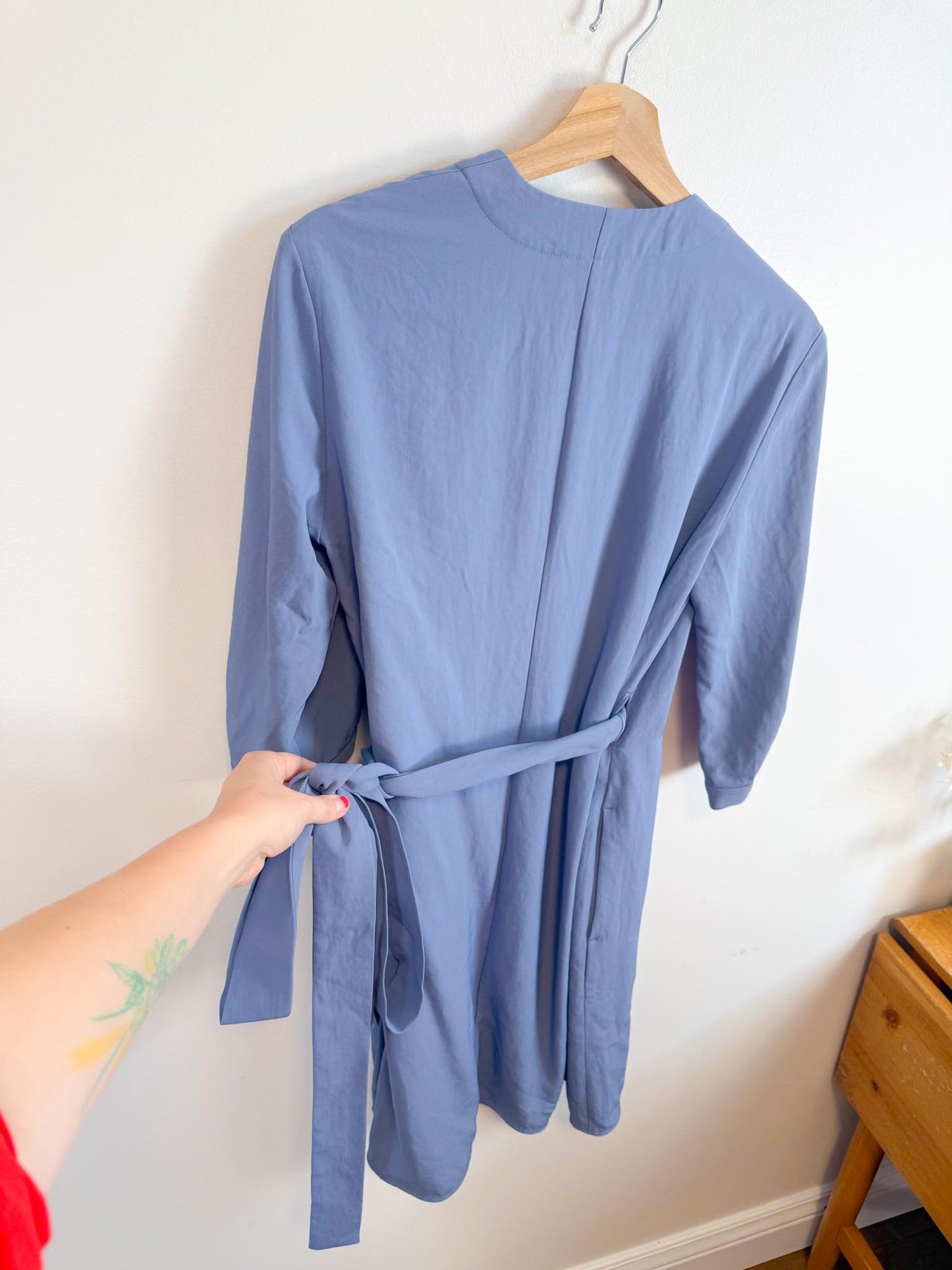 Everlane "The Japanese GoWeave Long-Sleeve Mini Wrap Dress in Blue" (Size S/M)