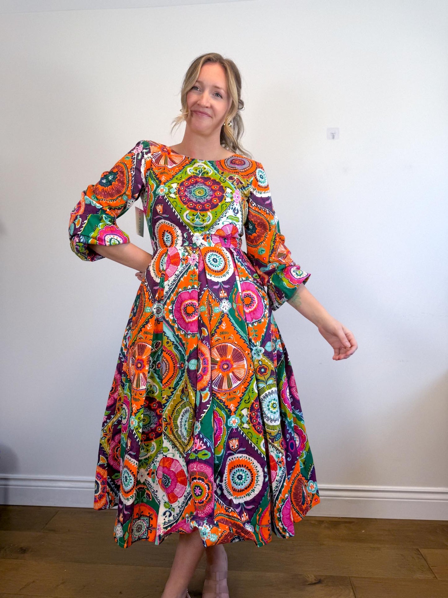 KAELA KAY Slow Fashion Long Sleeve Midi Dress NWT (Size M/L)