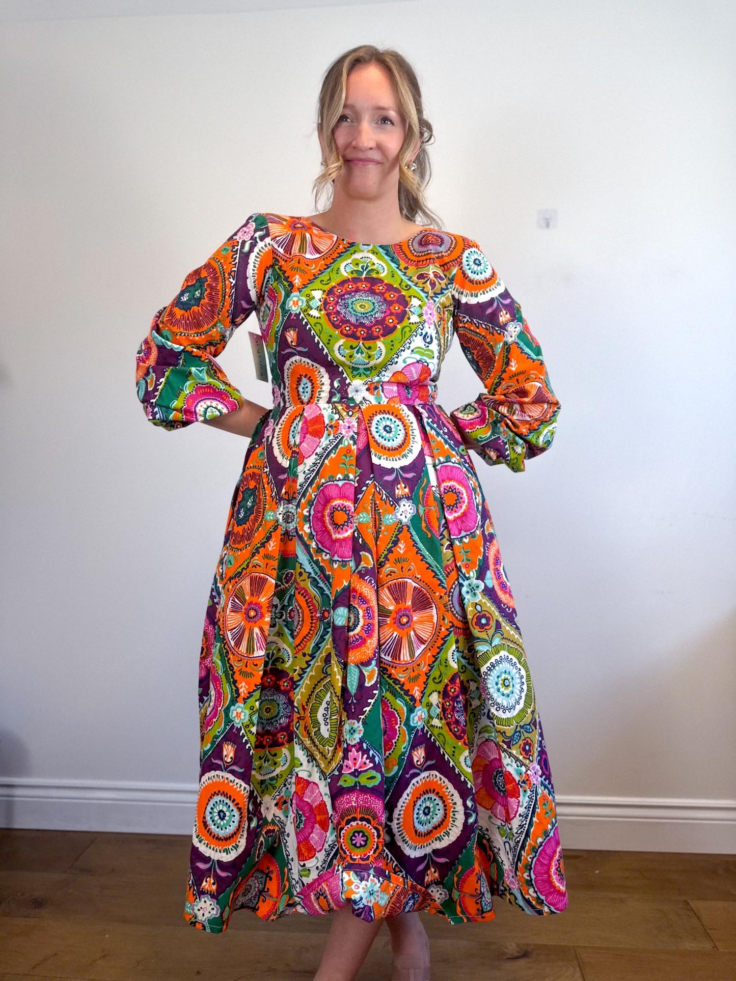 KAELA KAY Slow Fashion Long Sleeve Midi Dress NWT (Size M/L)