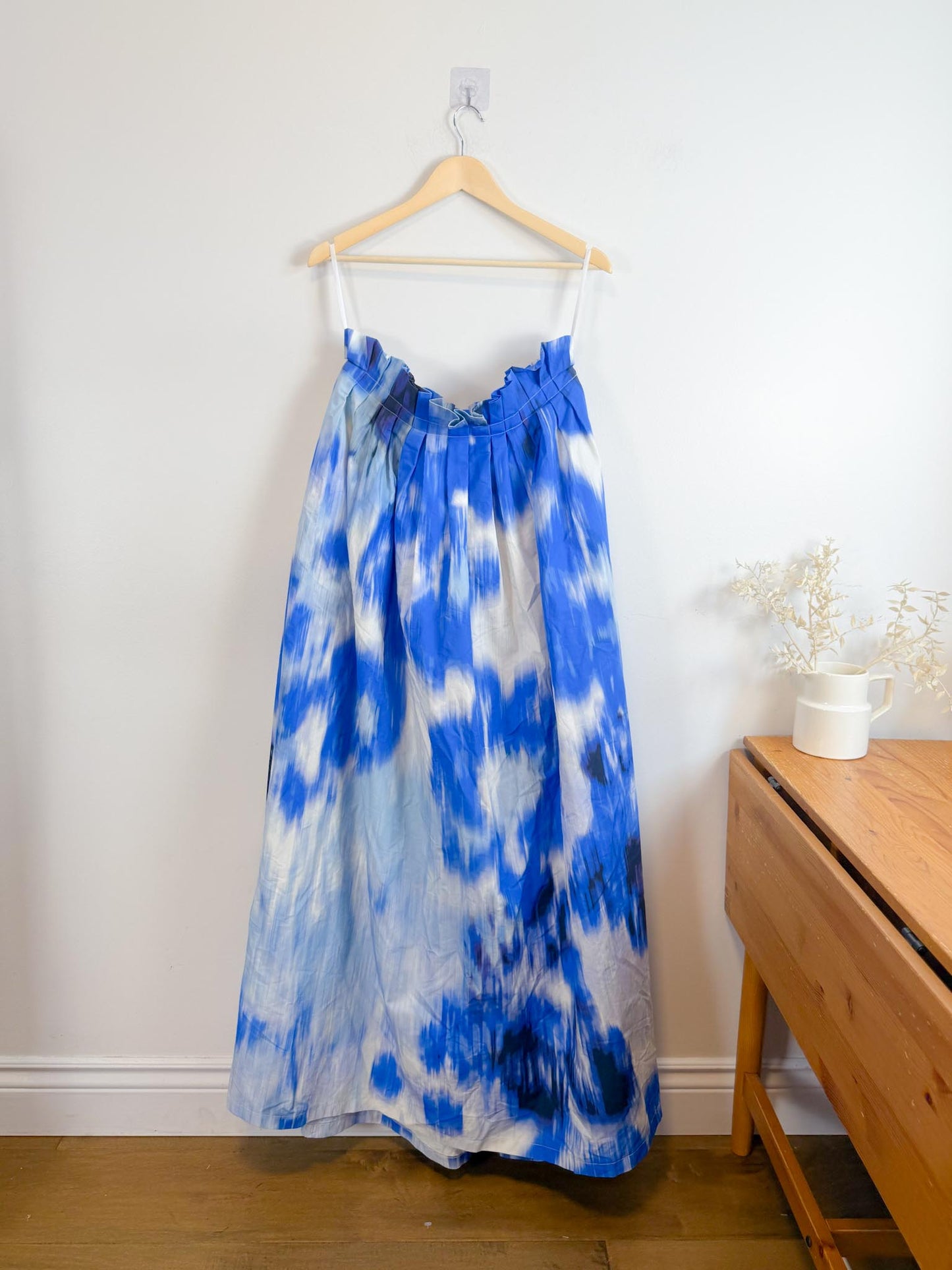 Carolina Herrera Designer "Maxi A-Line Women's Silk/Cotton Skirt in Blue/White Tie Dye" NWT (Size 12)
