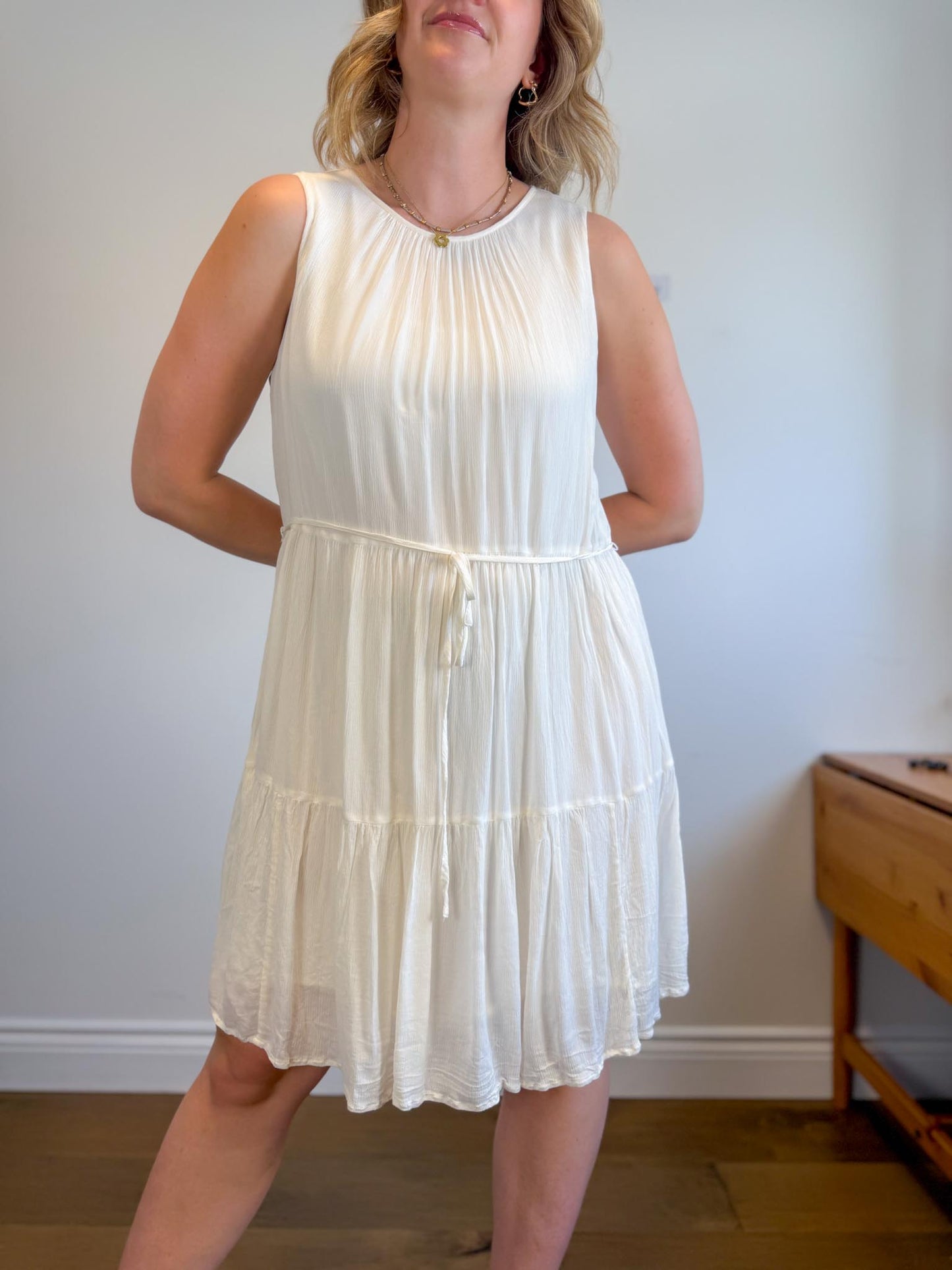 Banana Republic Tiered Mini Dress in White (Size L)