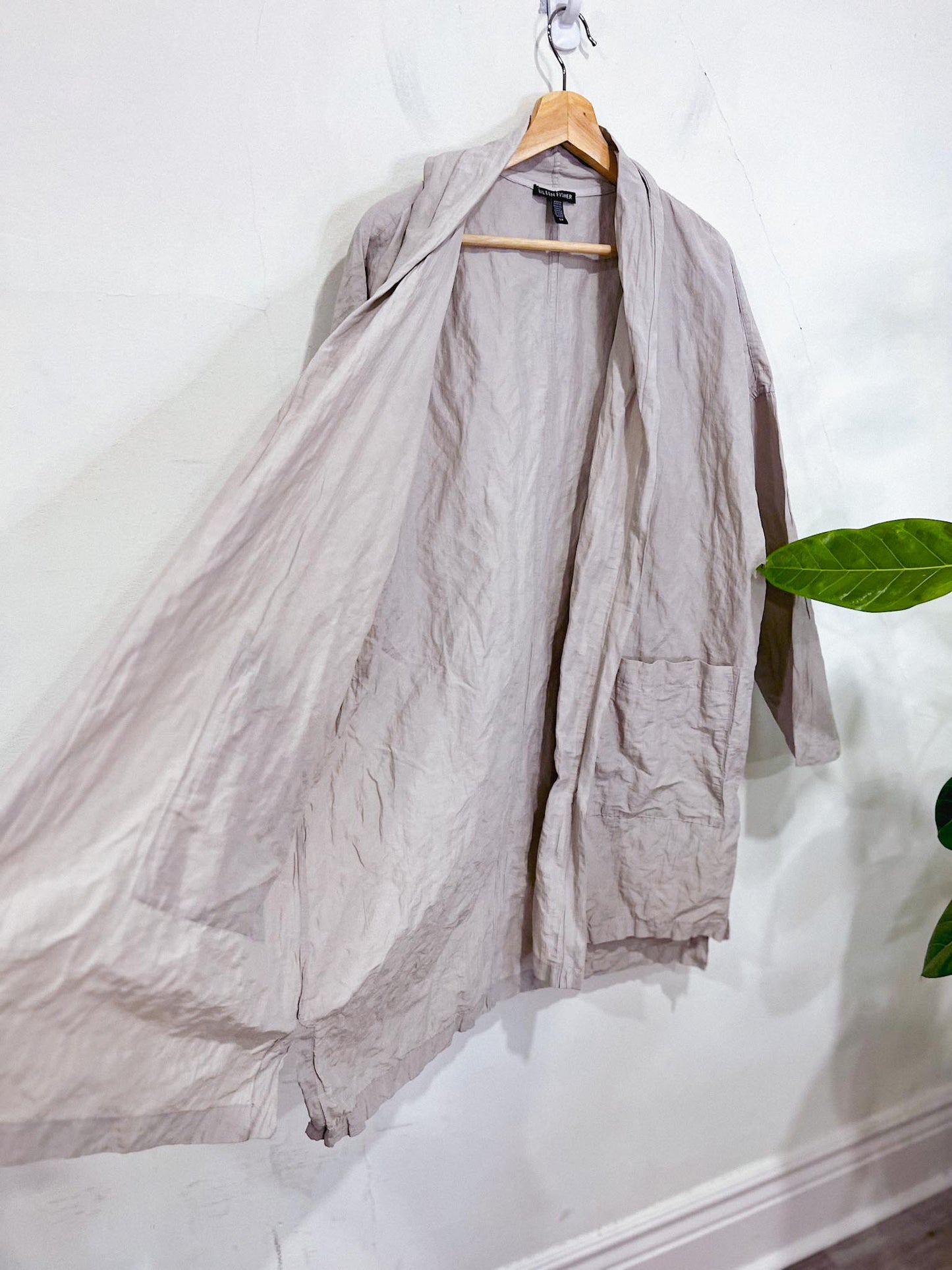 Eileen Fisher Crinkle Long Open Jacket in Grey Bone (Size S/M)