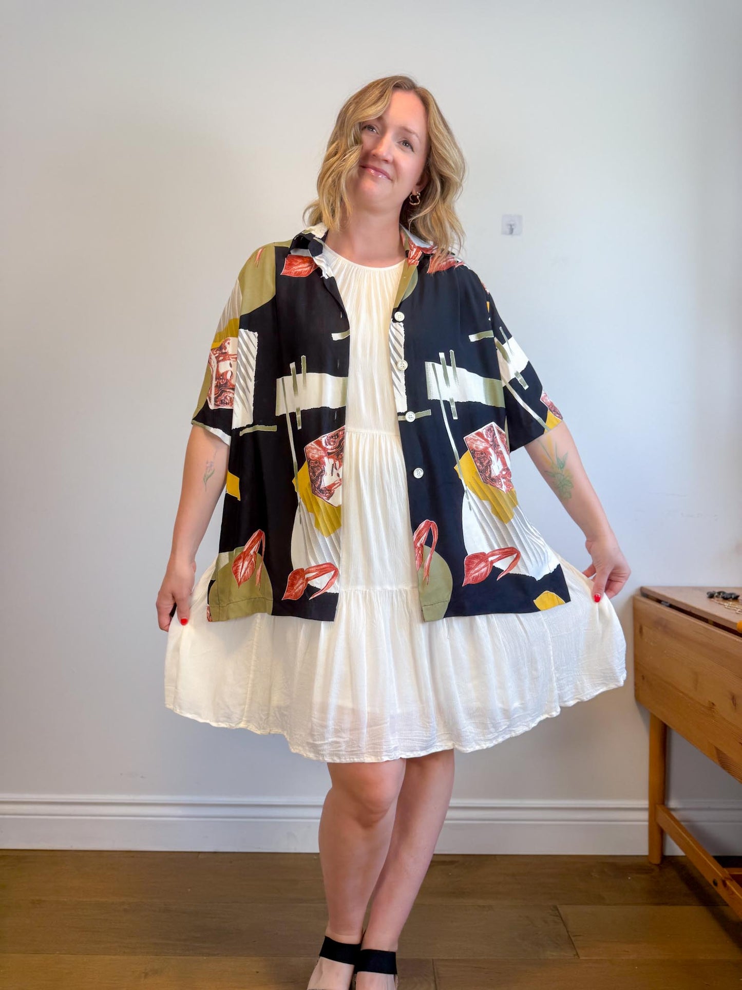 Banana Republic Tiered Mini Dress in White (Size L)