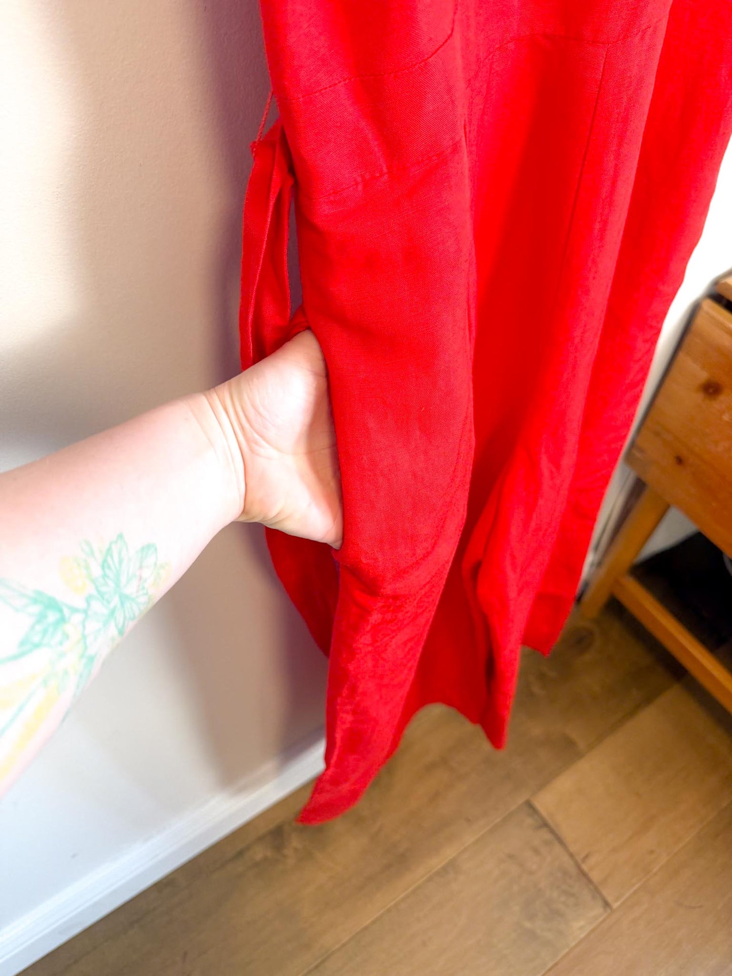 Banana Republic "Linen-Cotton Wide-Leg Cropped Jumpsuit in Red" (Size 14)