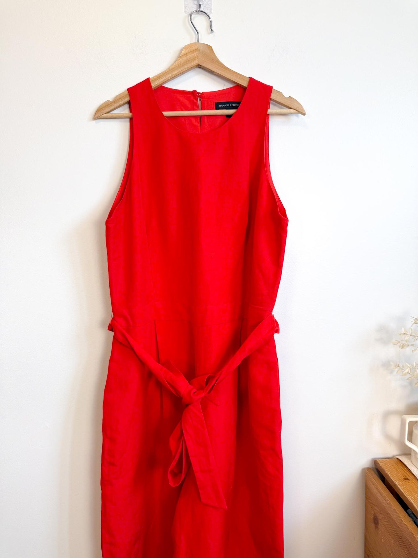 Banana Republic "Linen-Cotton Wide-Leg Cropped Jumpsuit in Red" (Size 14)