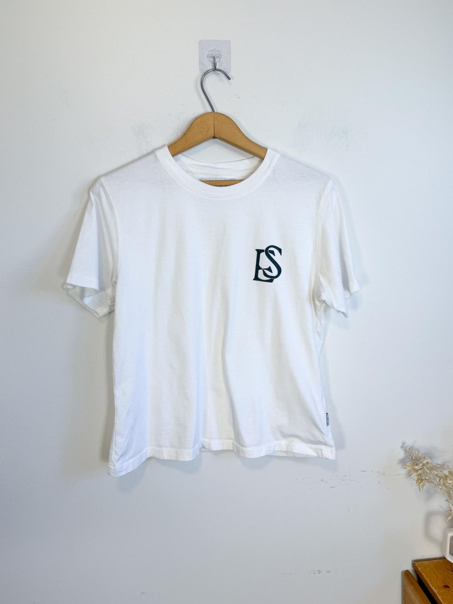 Earnest Sewn White T-Shirt (Size M/L)