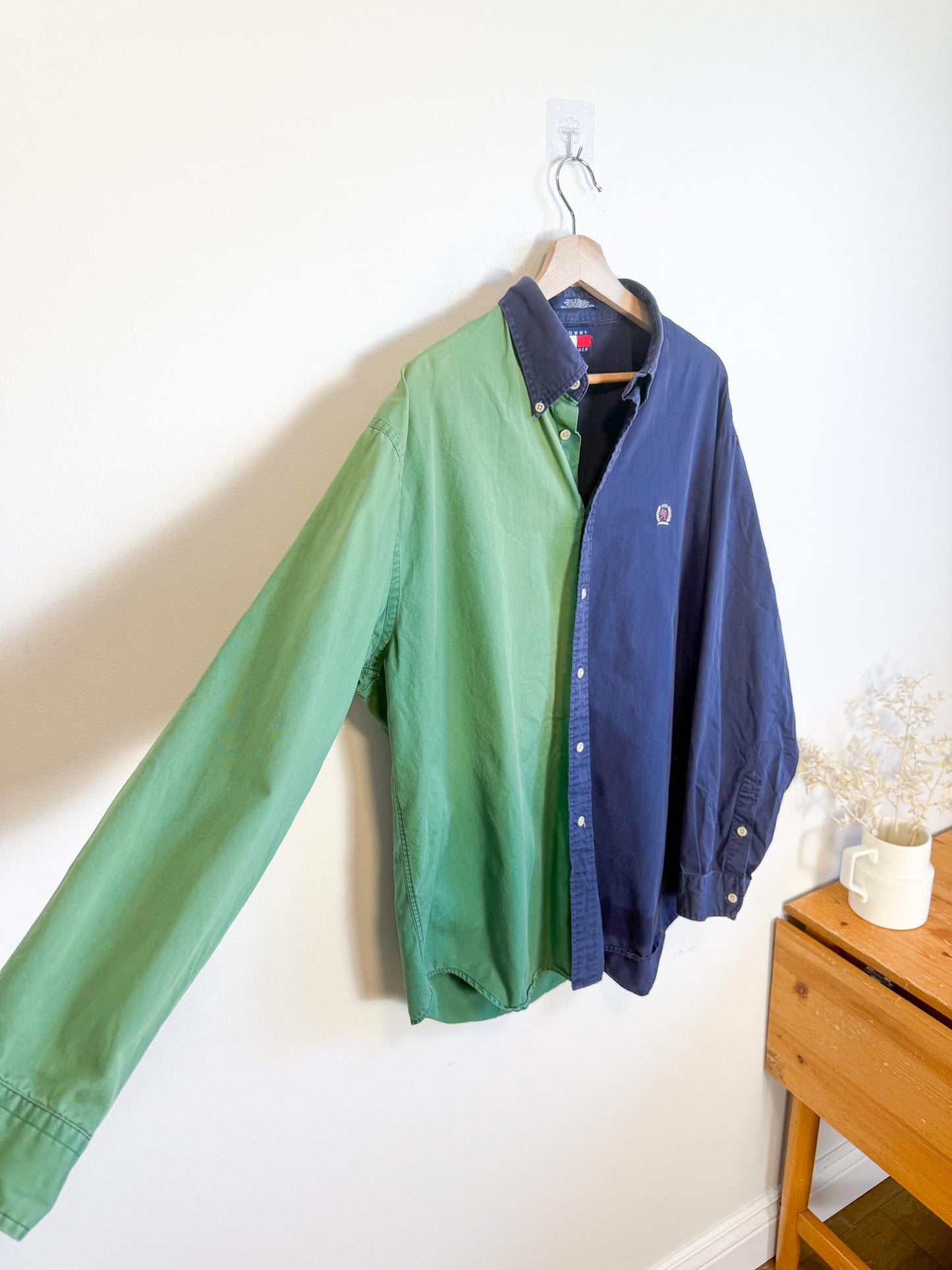 Vintage 90s Tommy Hilfiger Colour Block Button Down (Size L)