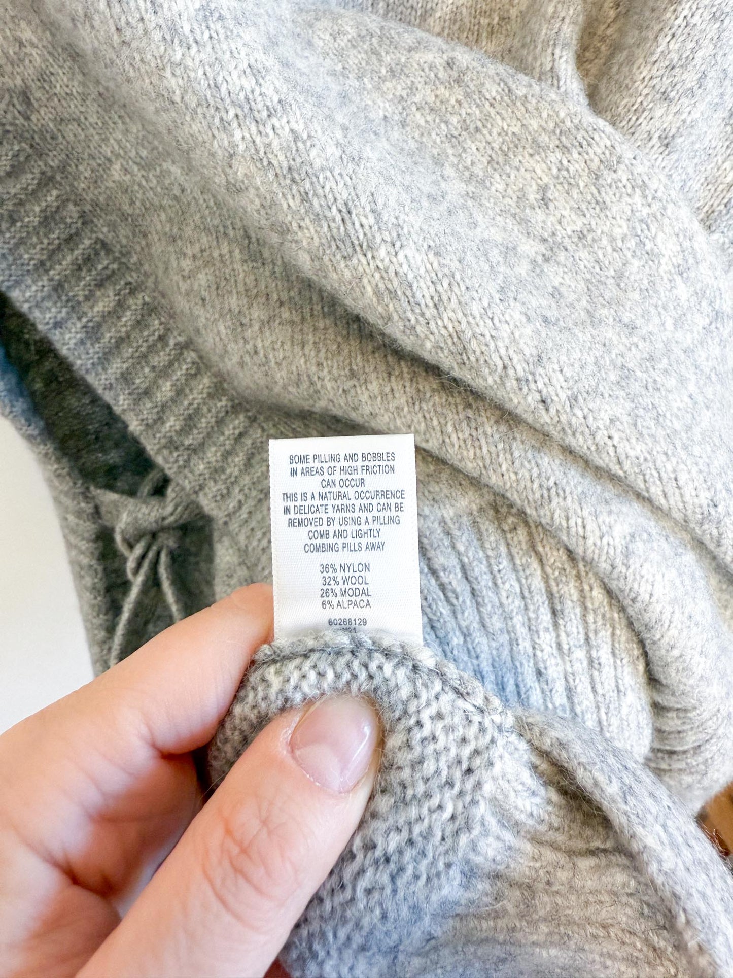 WITCHERY Turtleneck Sweater Vest in Grey (Size L)