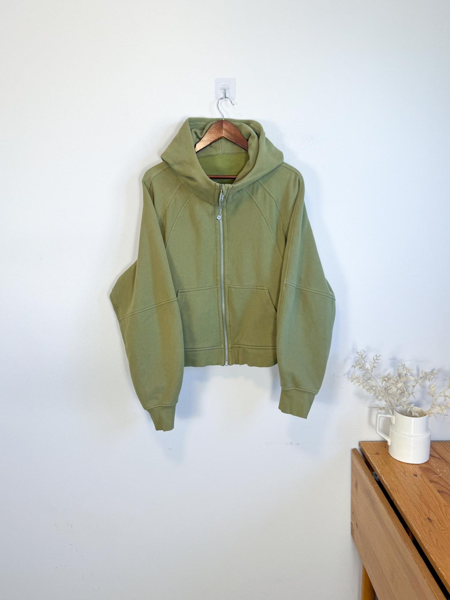 Lululemon "Scuba Oversized Full Zip Hoodie in Green" (Size XL/XXL)