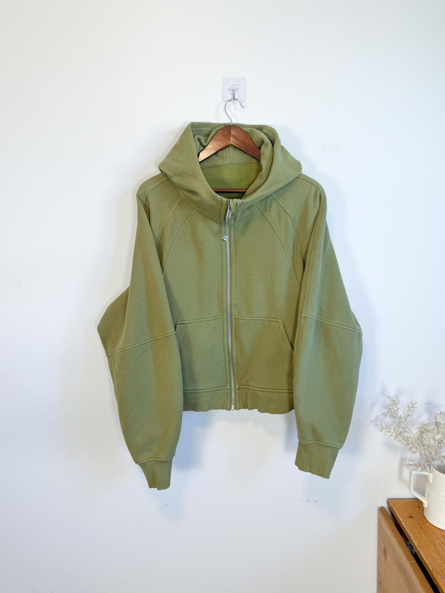 Lululemon "Scuba Oversized Full Zip Hoodie in Green" (Size XL/XXL)