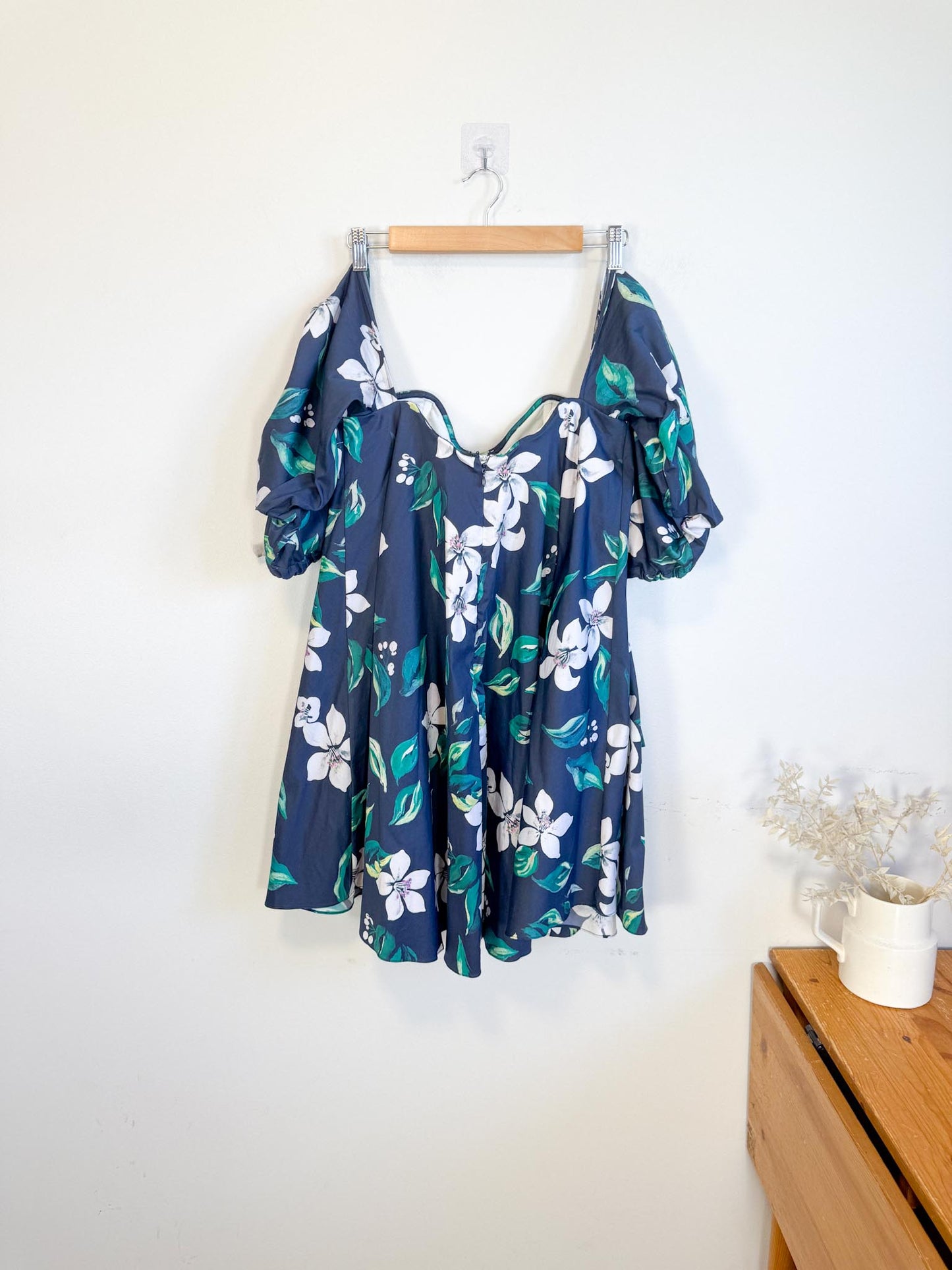 Caroline Constas Designer "Gabrielle Floral Strapless Mini Dress in Navy (Size L)