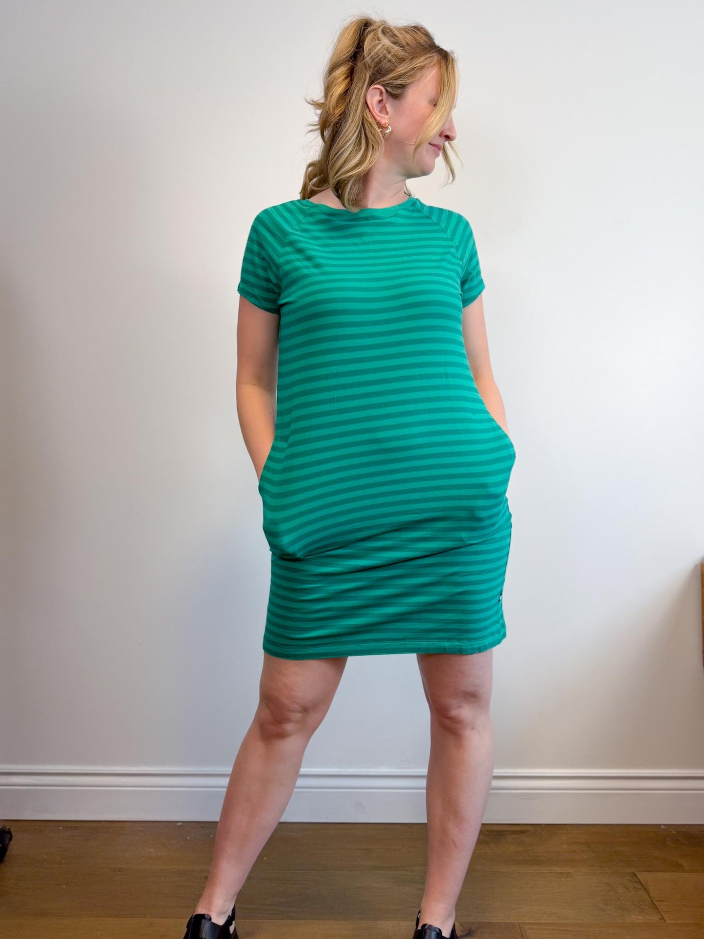 Kit & Ace Pima Cotton Striped T-Shirt Dress in Green (Size M)