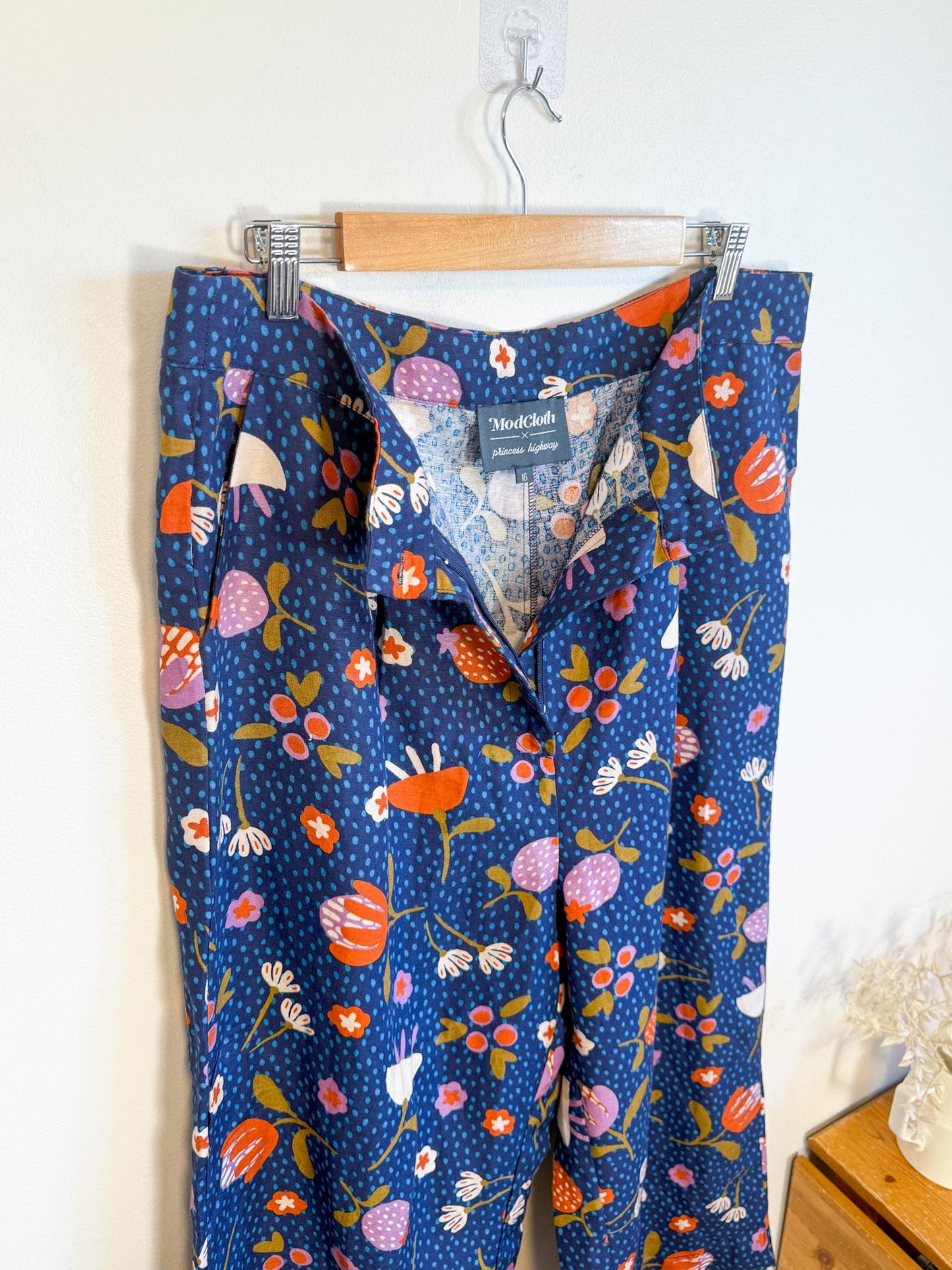 Princess Highway x ModCloth Linen Wide Leg Pants in Floral Print (Size 16)