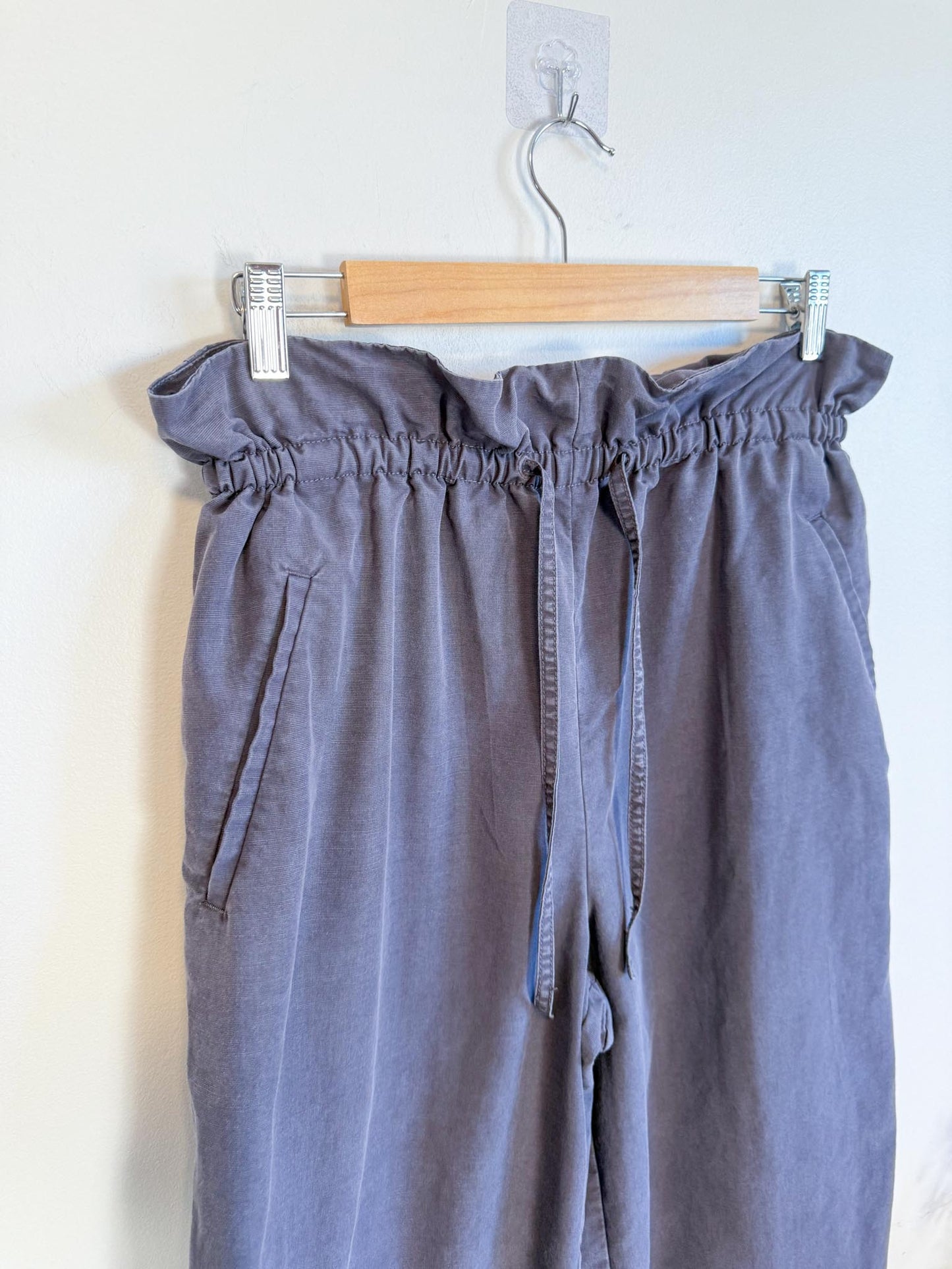Babaton "The Group by Babaton Kerri Pant in Grey" (Size S/M)