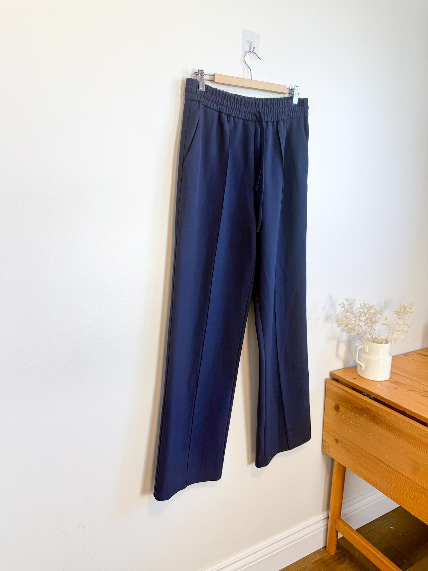 SEZANE "Bruce Trousers in Navy" (Size M/L)