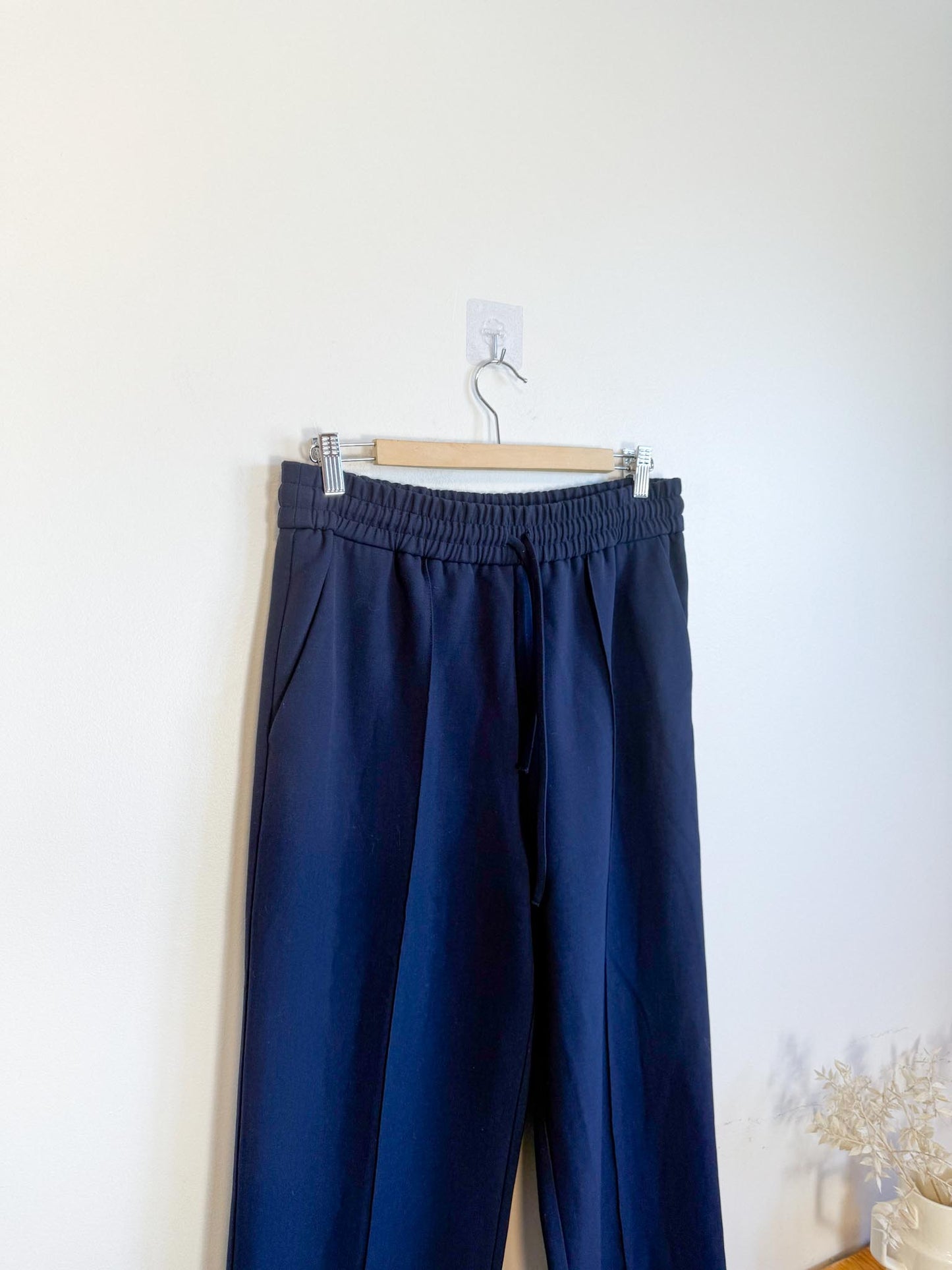 SEZANE "Bruce Trousers in Navy" (Size M/L)