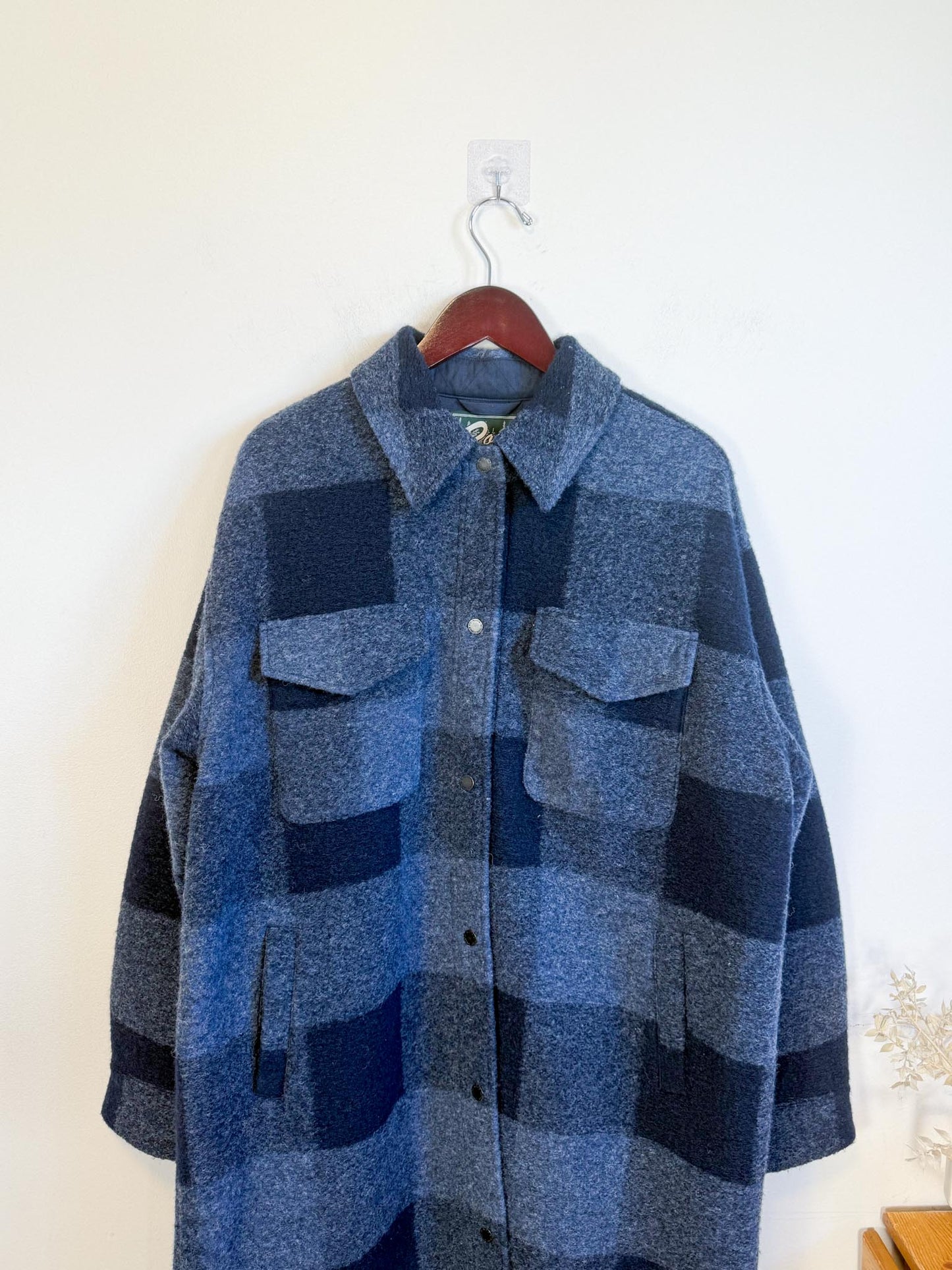 Roots "The Park Plaid Seymour Long Wool Coat in Navy" (Size XL)