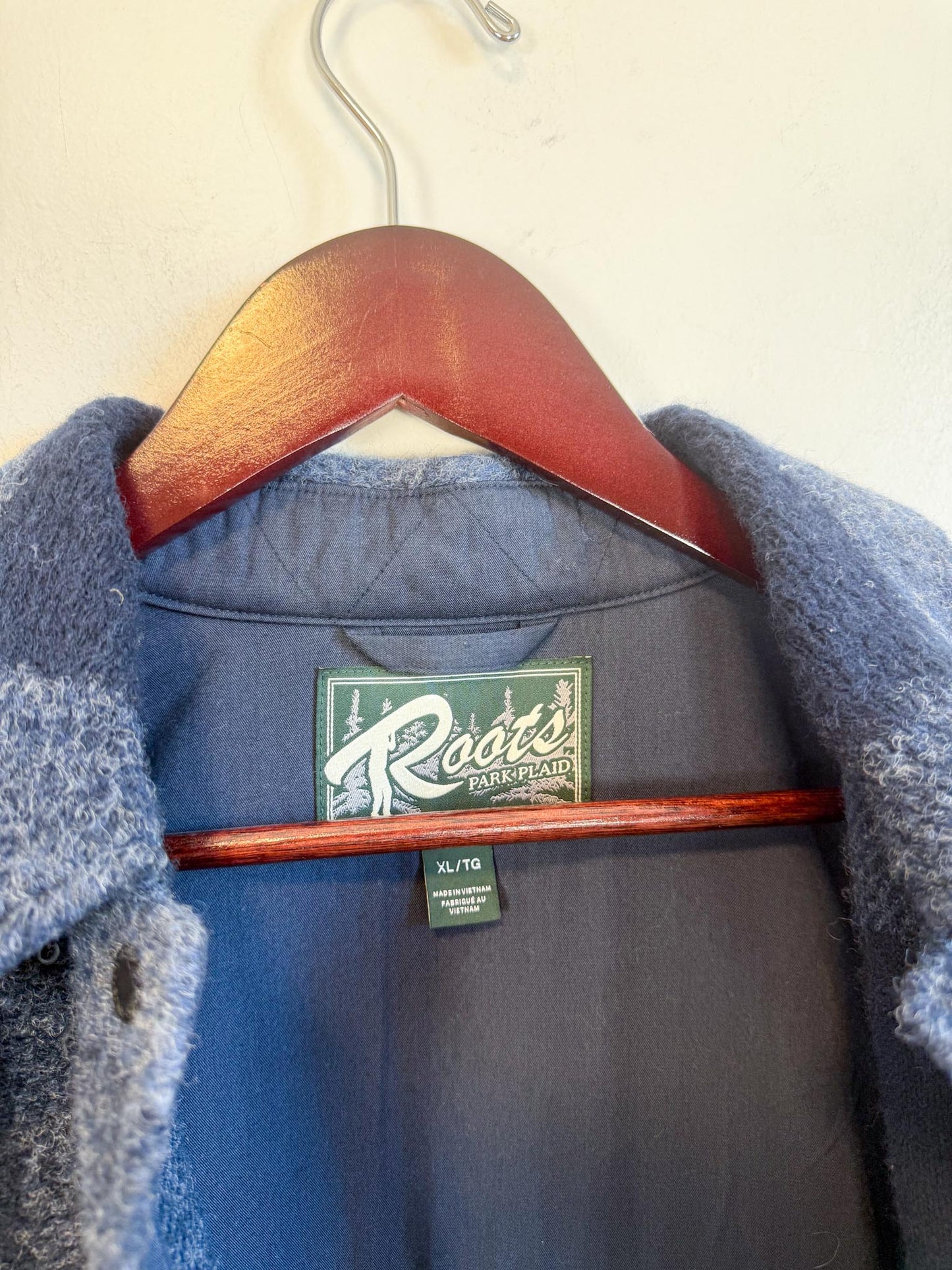 Roots "The Park Plaid Seymour Long Wool Coat in Navy" (Size XL)
