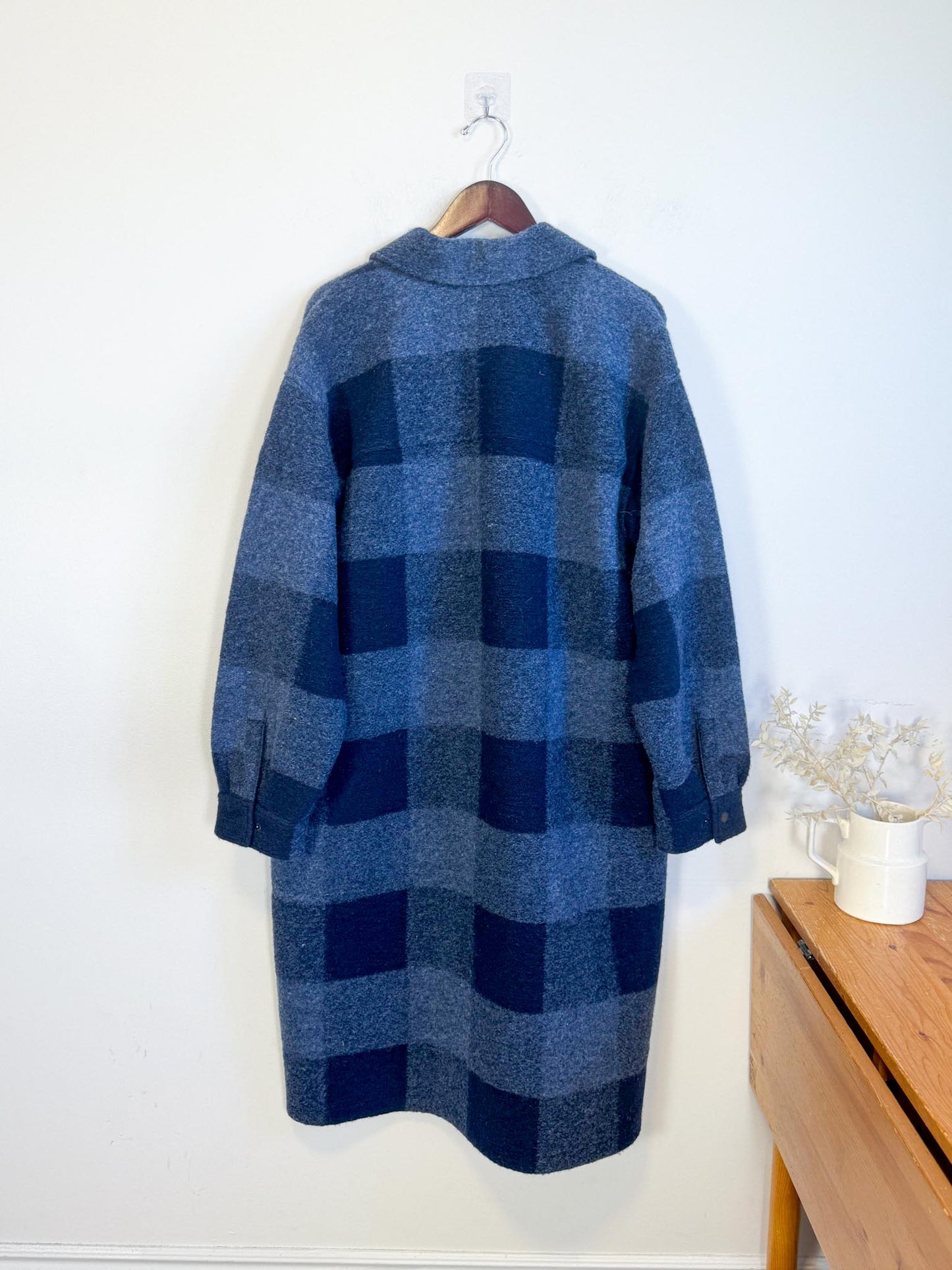 Roots "The Park Plaid Seymour Long Wool Coat in Navy" (Size XL)