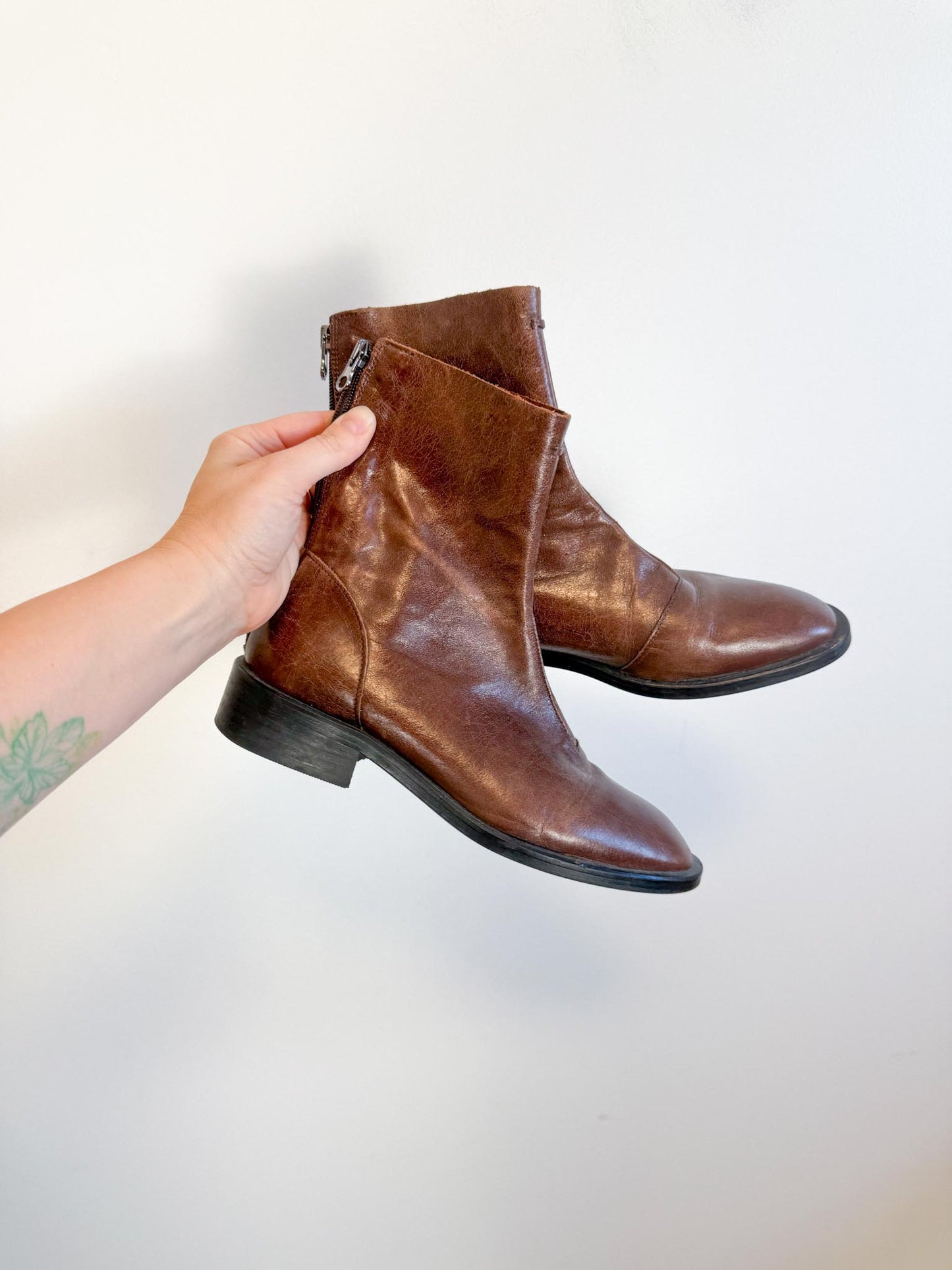 L’Intervalle Brown Leather Ankle Boots (Size 38)