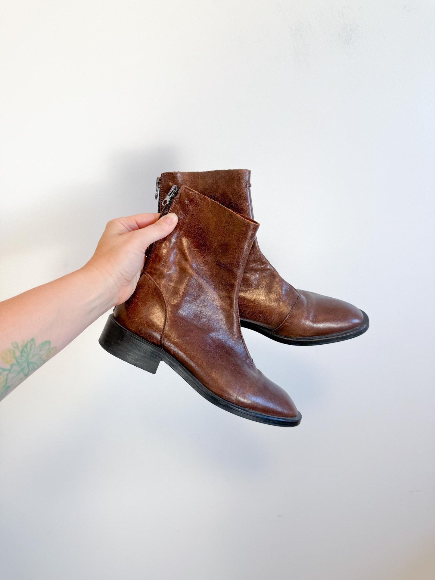 L’Intervalle Brown Leather Ankle Boots (Size 38)