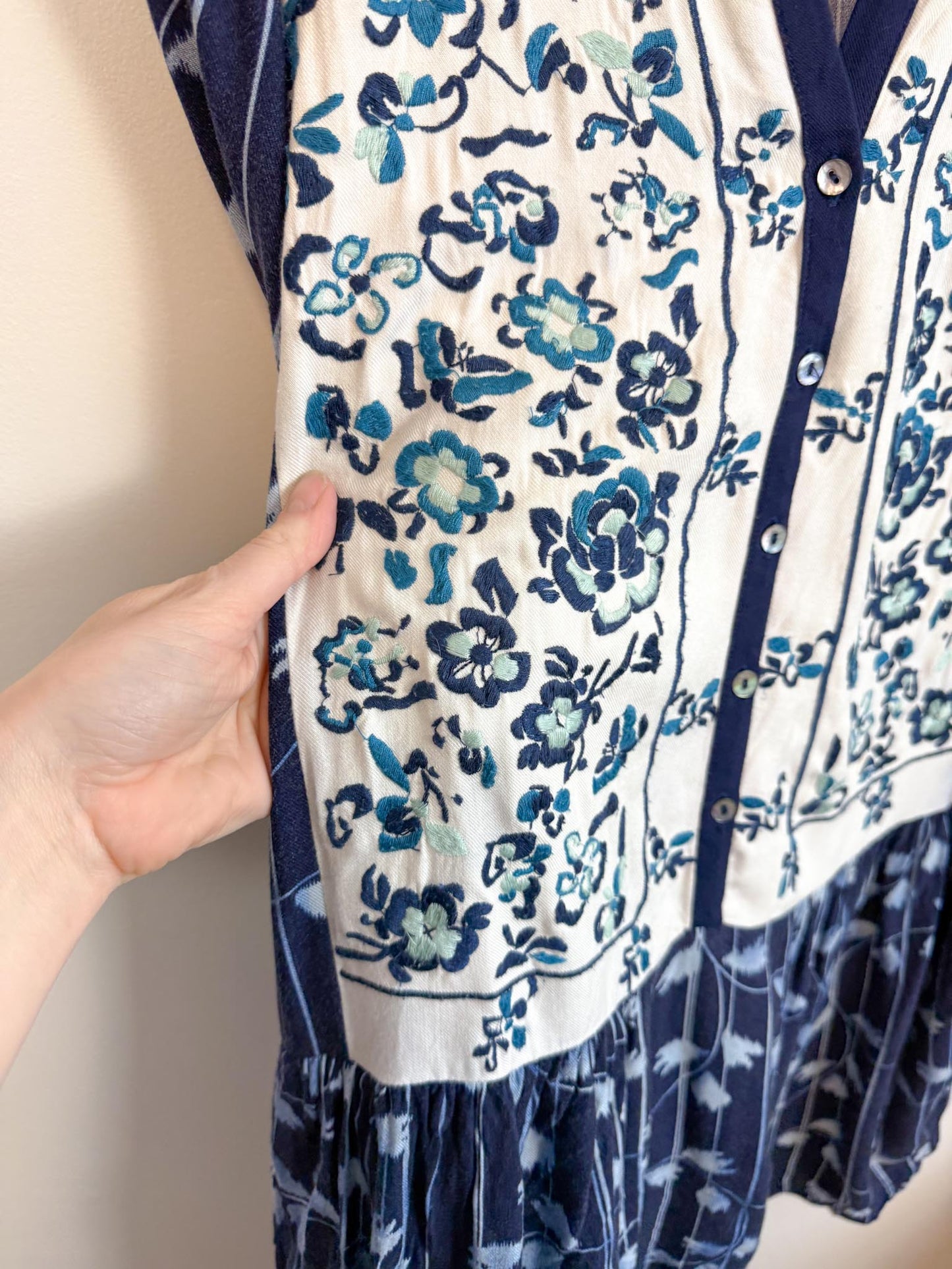 Anthropologie Embroidered Floral Tunic Dress in Blue (Size S)