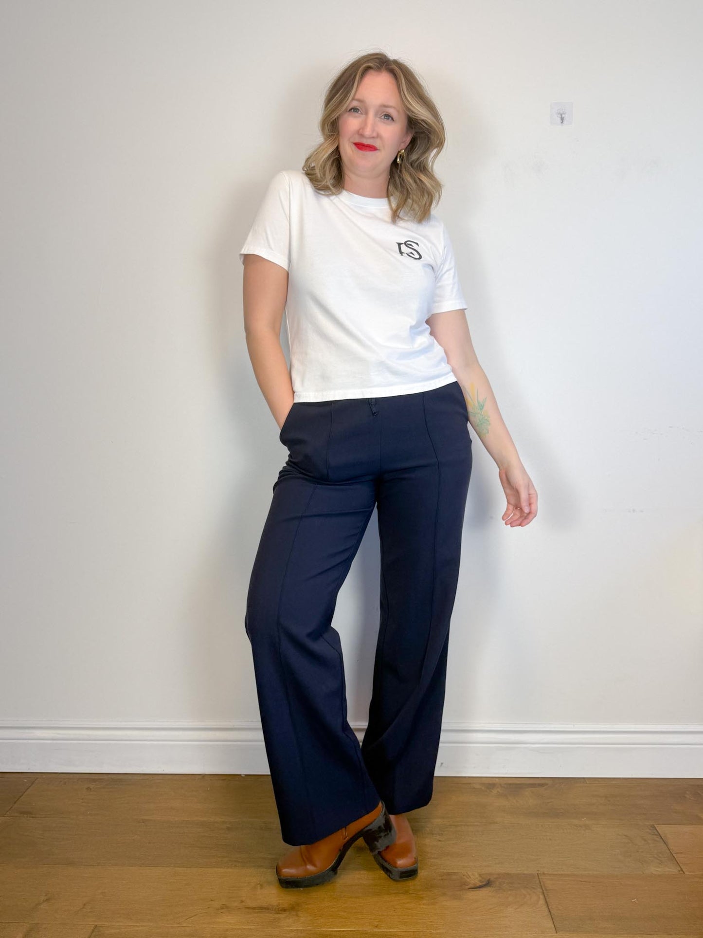 SEZANE "Bruce Trousers in Navy" (Size M/L)