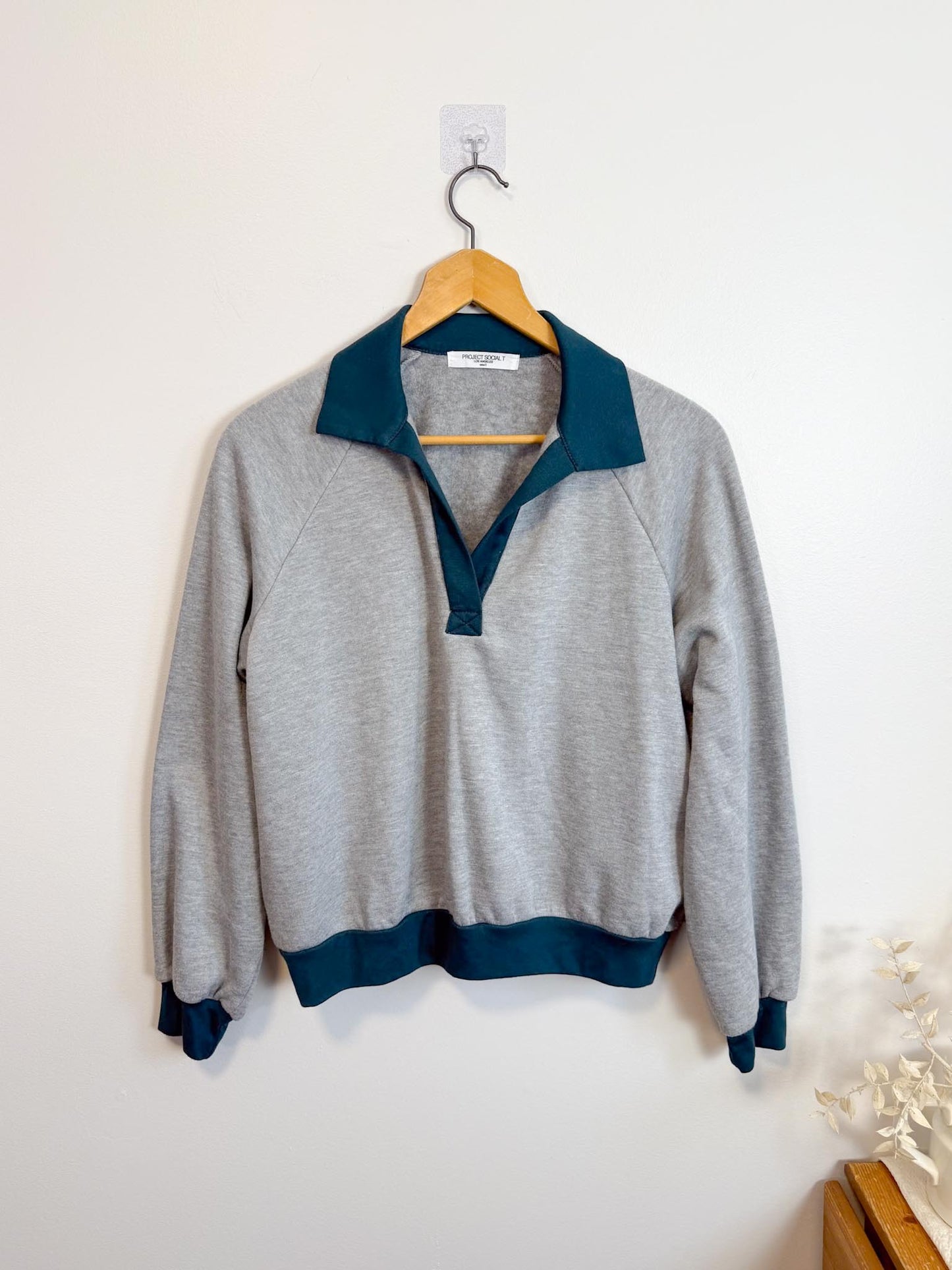 Project Social LA Pullover Sweater in Grey/Green (Size S/M)