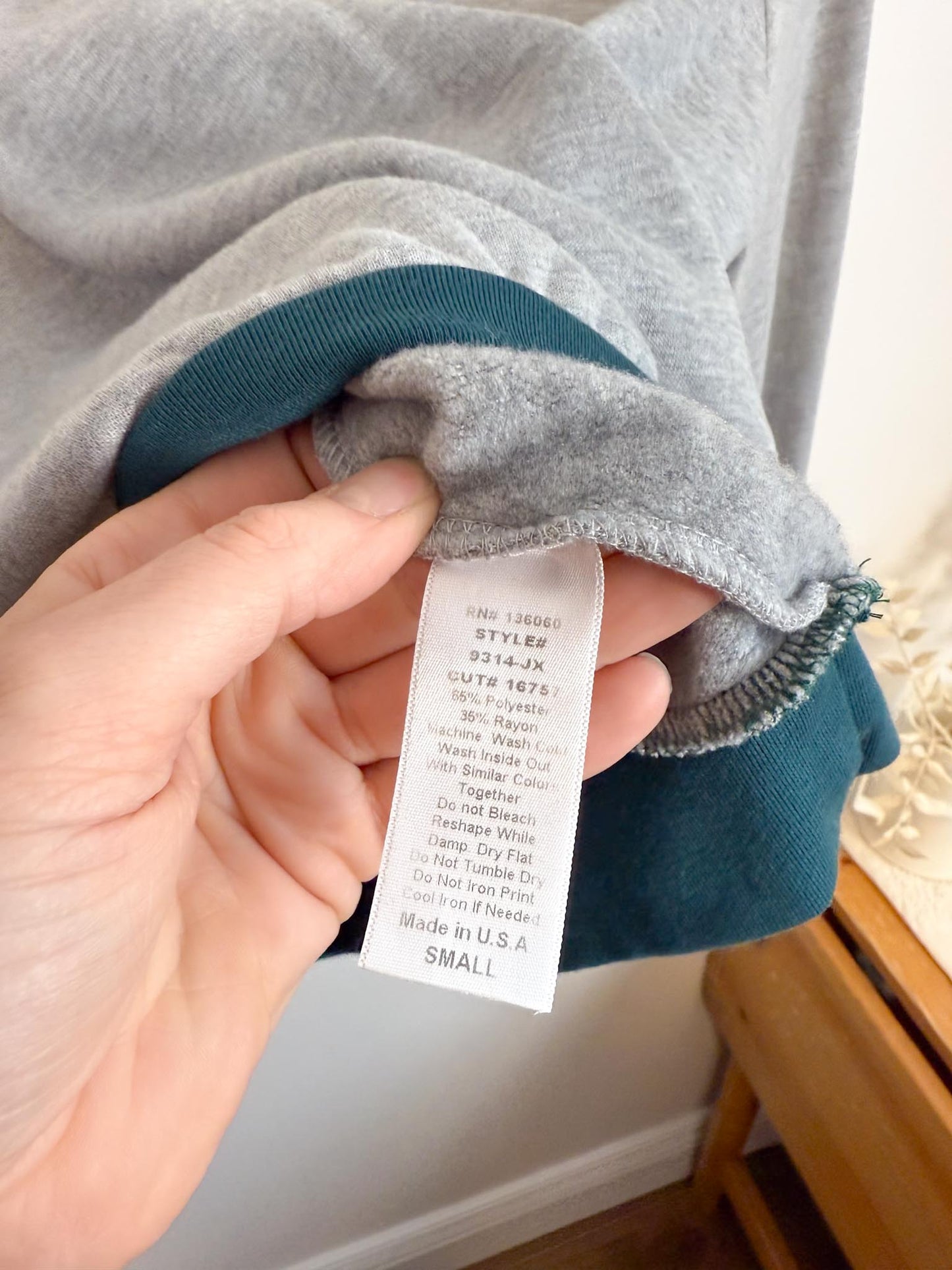 Project Social LA Pullover Sweater in Grey/Green (Size S/M)