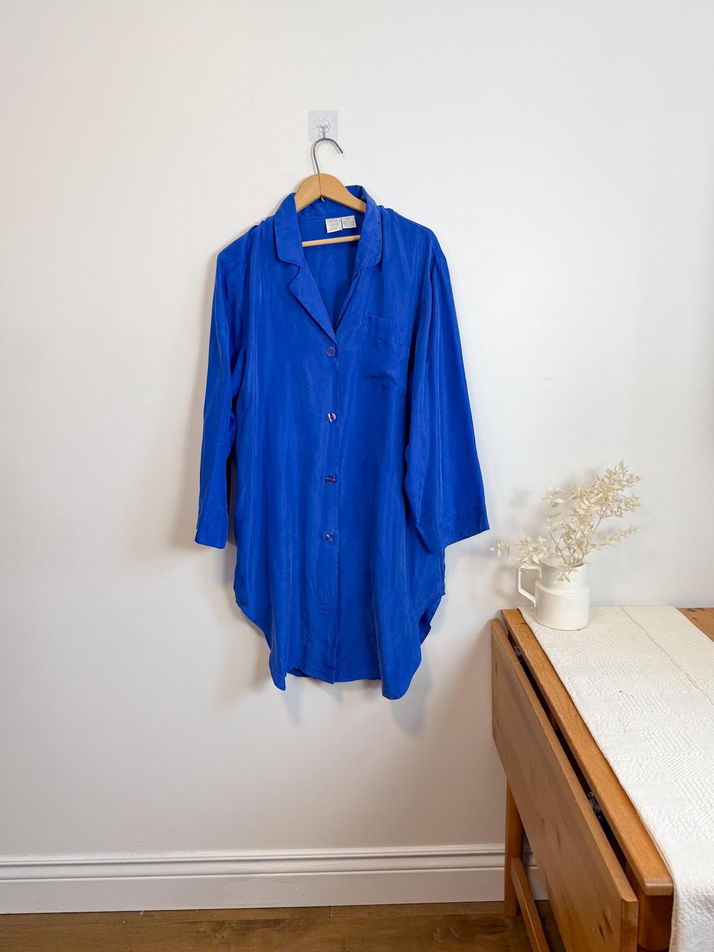 Vintage Silk Long Blouse in Royal Blue (Size M/L)