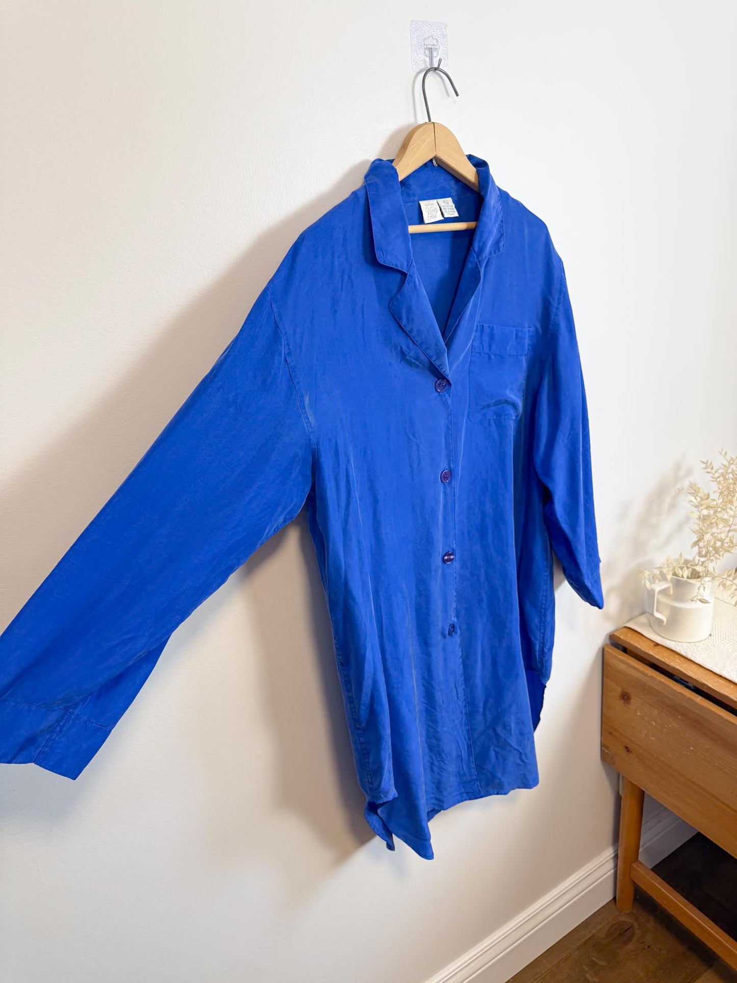 Vintage Silk Long Blouse in Royal Blue (Size M/L)