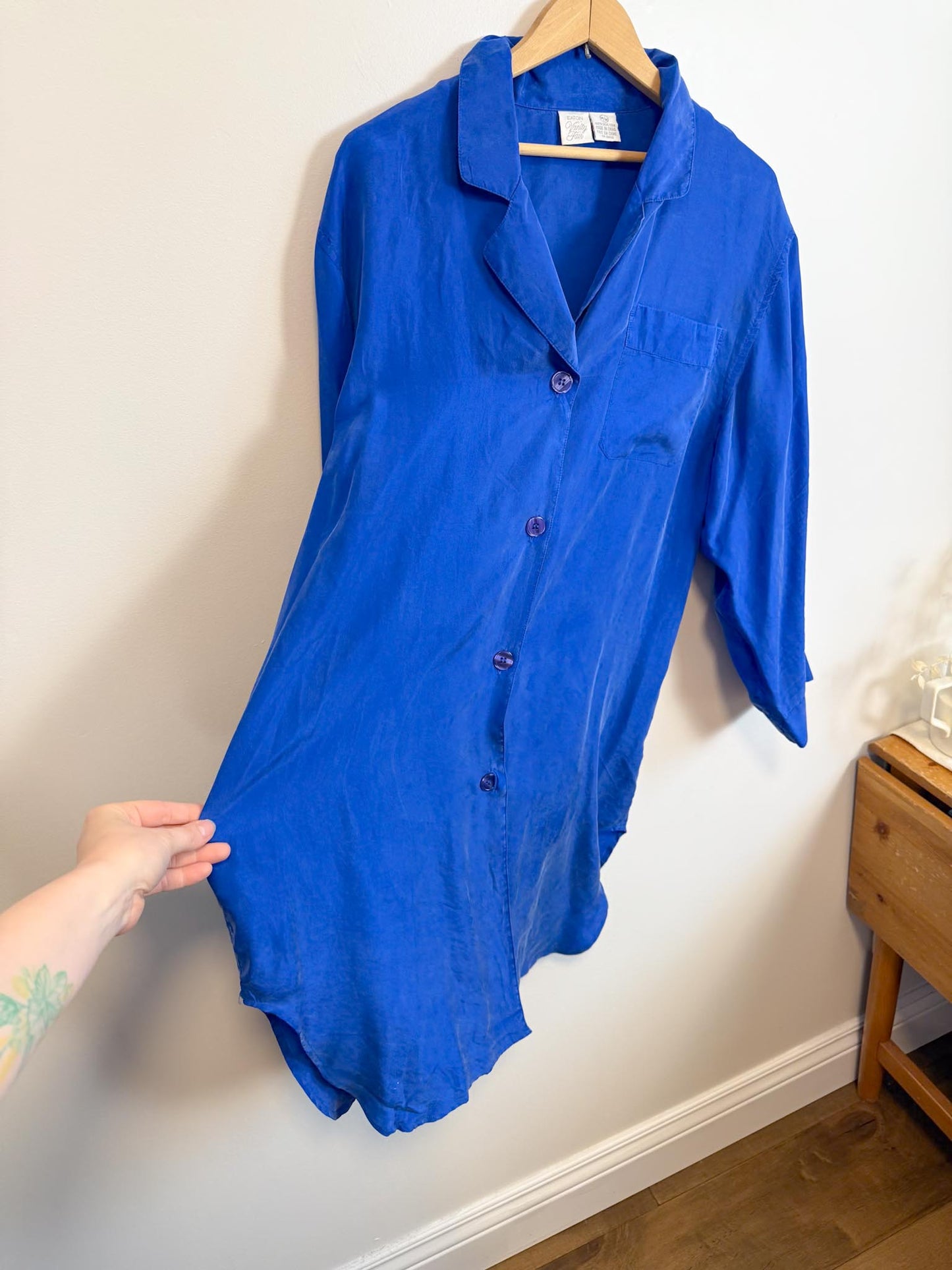 Vintage Silk Long Blouse in Royal Blue (Size M/L)