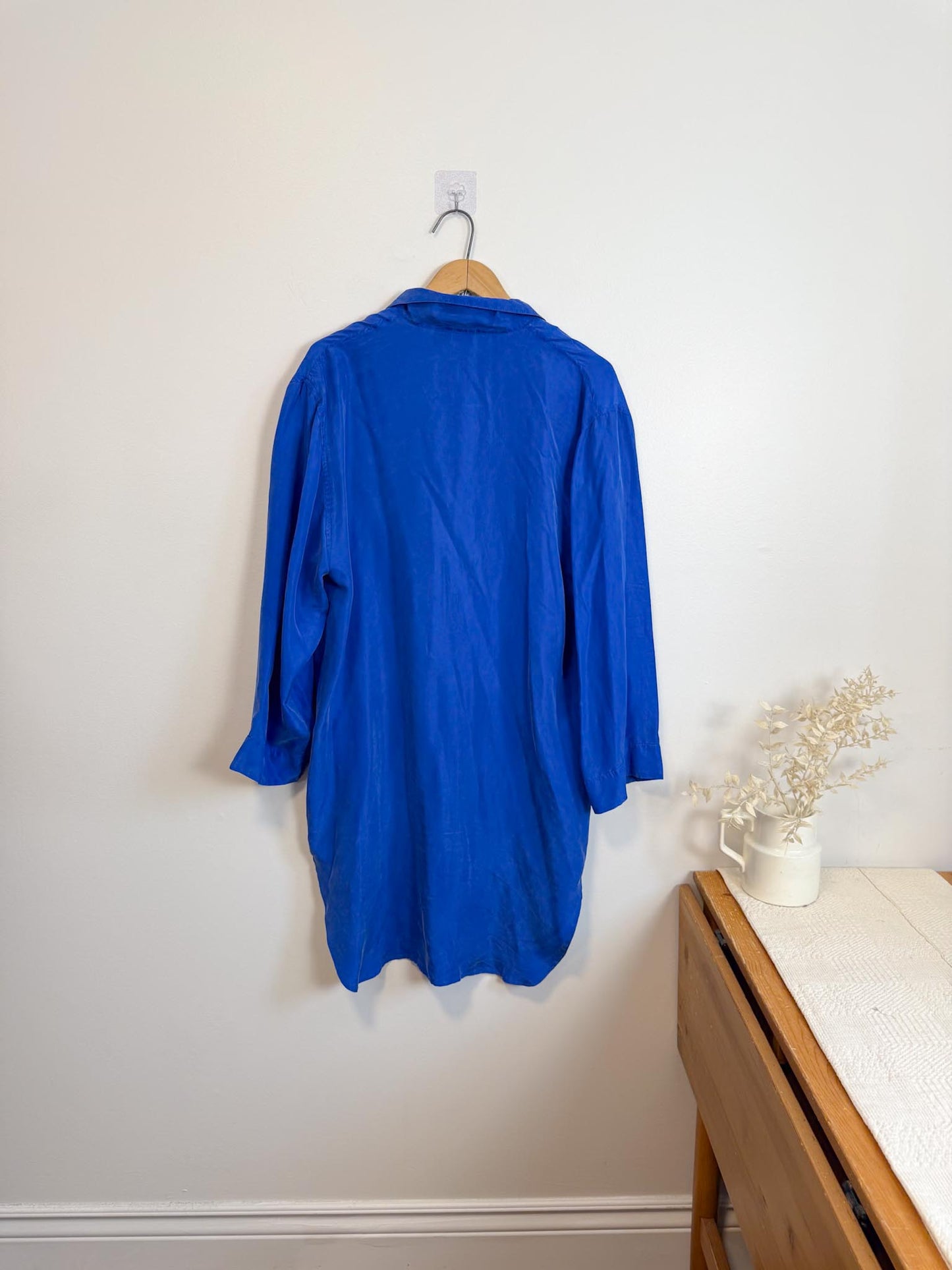 Vintage Silk Long Blouse in Royal Blue (Size M/L)