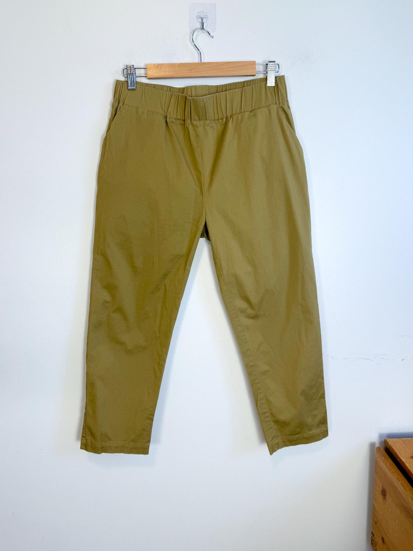 Ursa Minor Slow Fashion Cropped Khaki Pants (Size M)