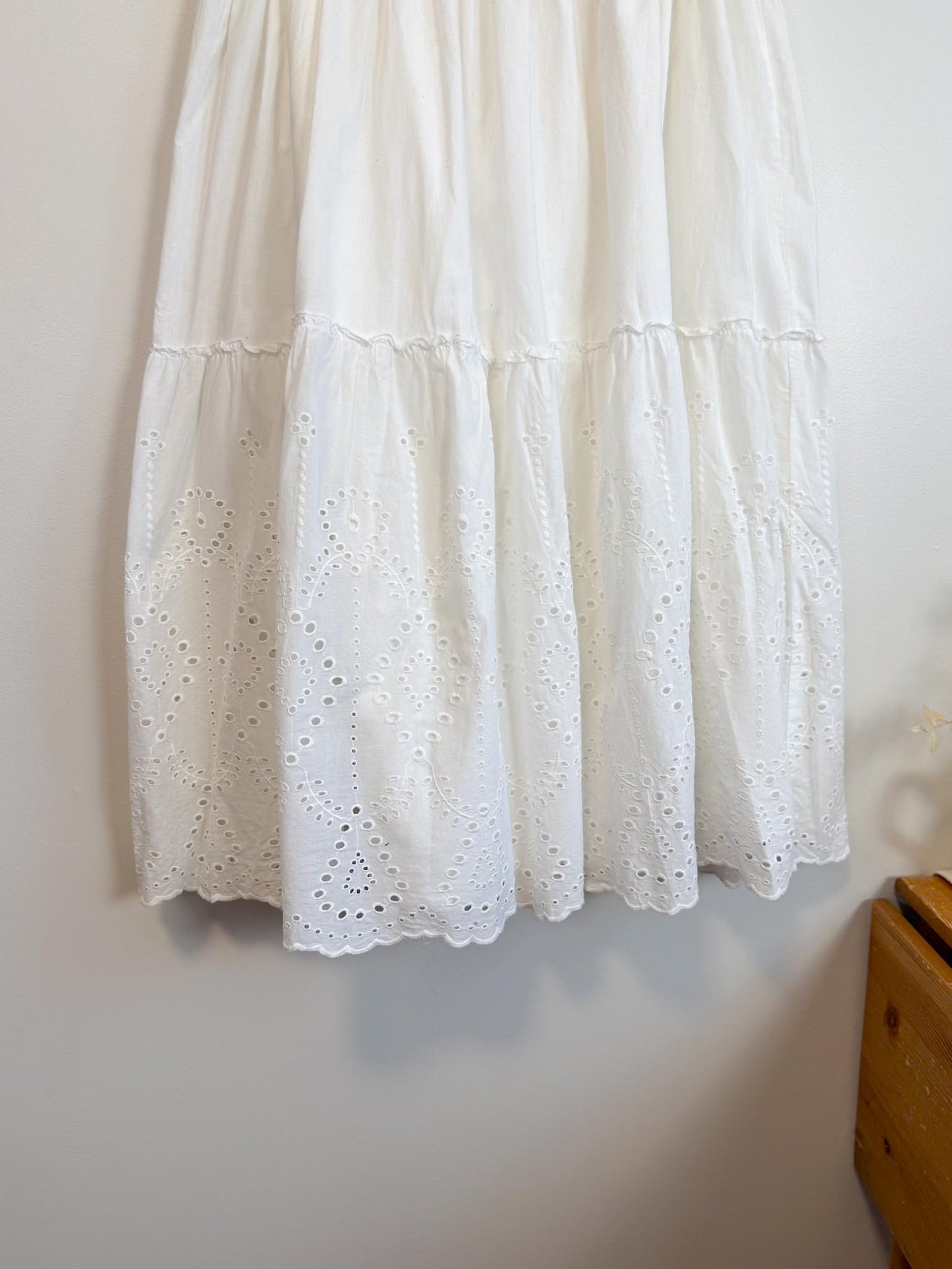 Jones New York White Eyelet Midi Skirt (Size XL)